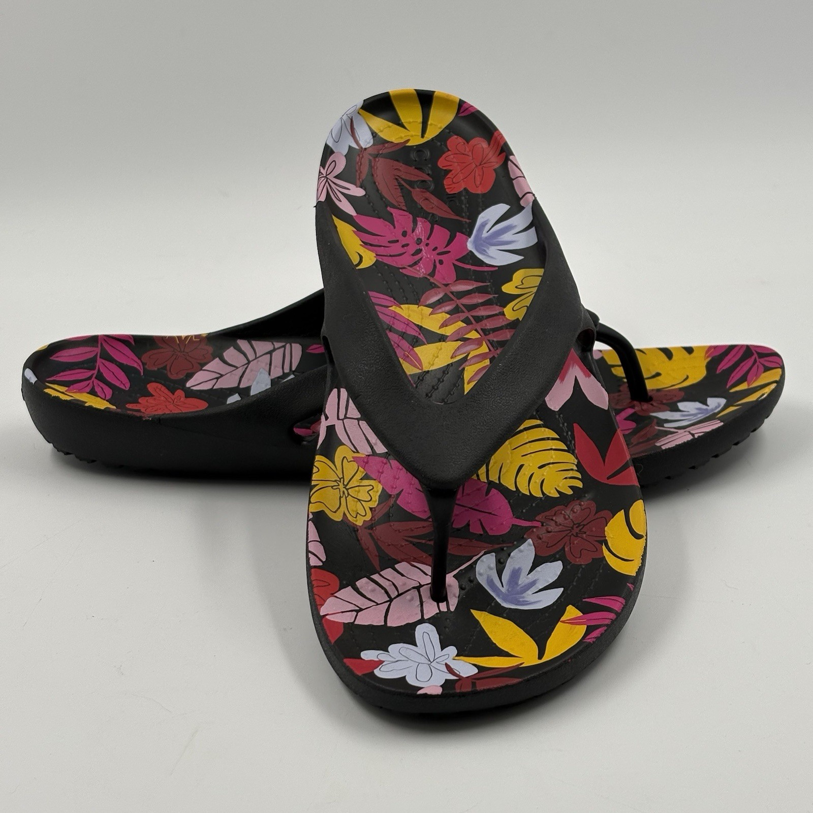 Crocs Kadee II Tropical Floral Flip Flop Beach/Pool Sandal Sz 11 Never Worn