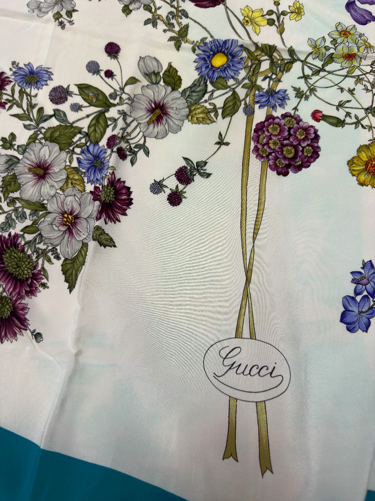 Vintage Gucci Botanical Floral Silk Scarf Hand Rolled Italy 82cm Archive