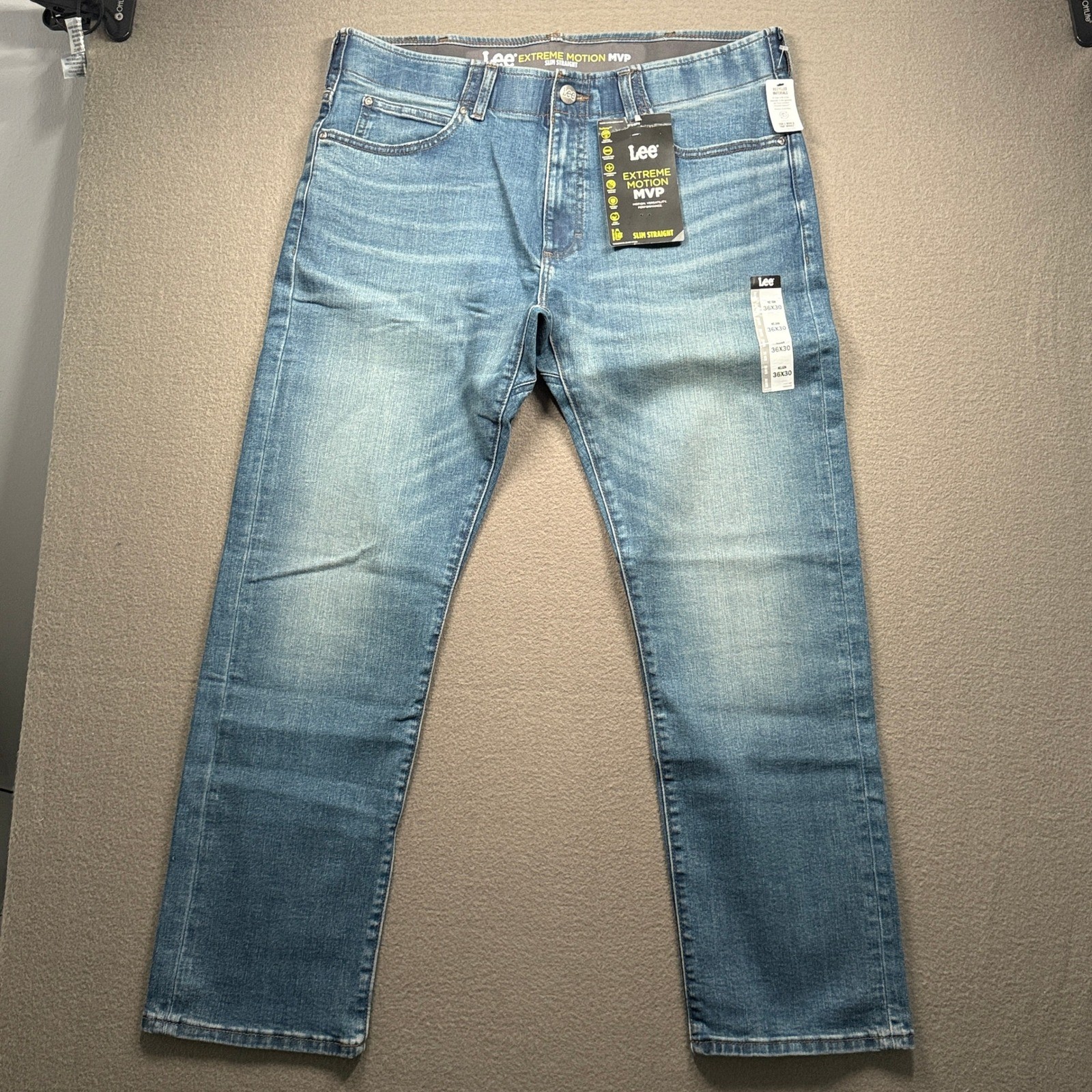 Lee Extreme Motion MVP Jeans Mens 36×30 Blue Slim Straight Nelson 10002208