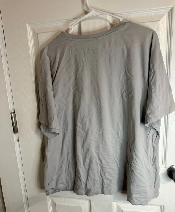 Shania Twain Vintage Style Chaps Graphic Tee XXL Gray | Official Bravado