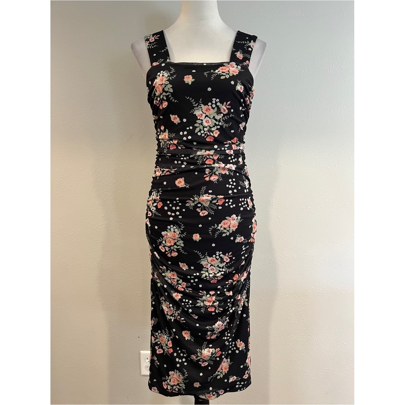 Maurices Black Floral Ruched Midi Dress size medium