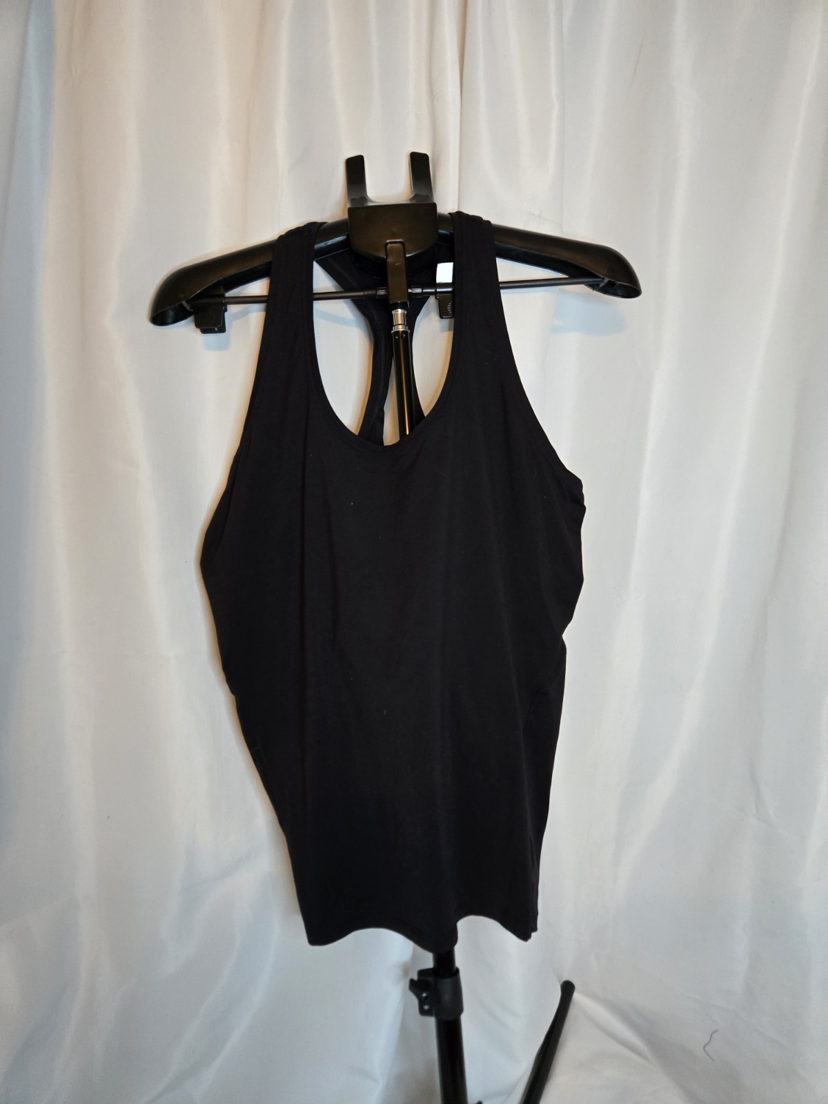 Athleta Racerback Tank with Keyhole cutout, Black, Size L