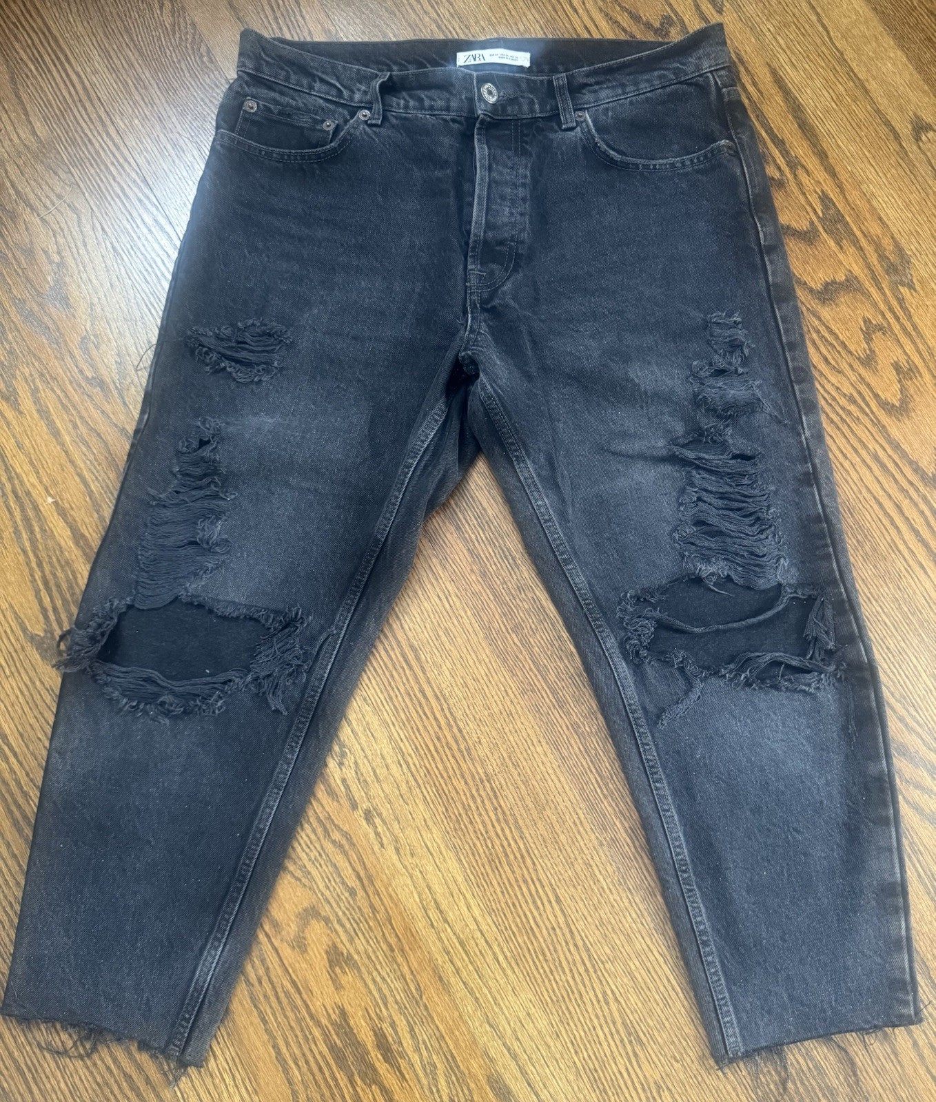 Zara Men’s Black Distressed Jeans USA 34 EUR 44 Raw Hem Straight Fit