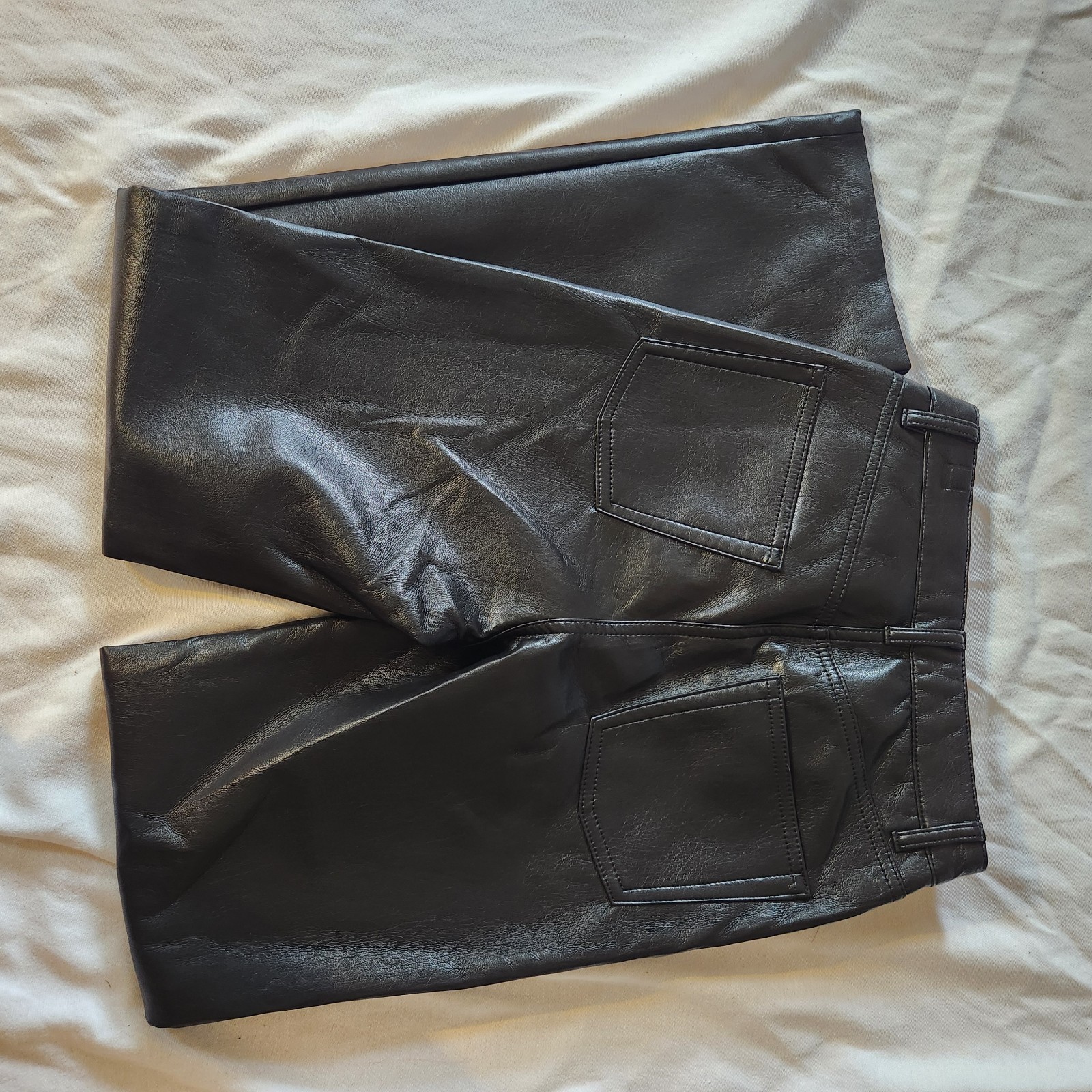 Wilfred Aritzia Faux Leather Pants Black High Rise Straight Leg Women’s 0