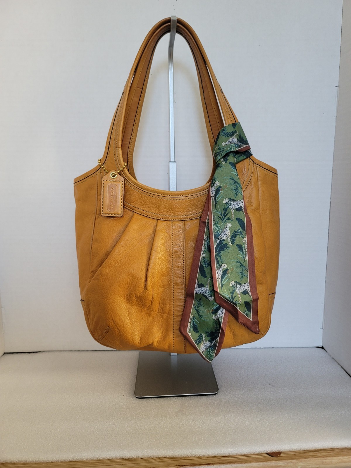 Y2K VTG Coach Pleated Ergo In Tan Leather Hobo Shoulder Bag