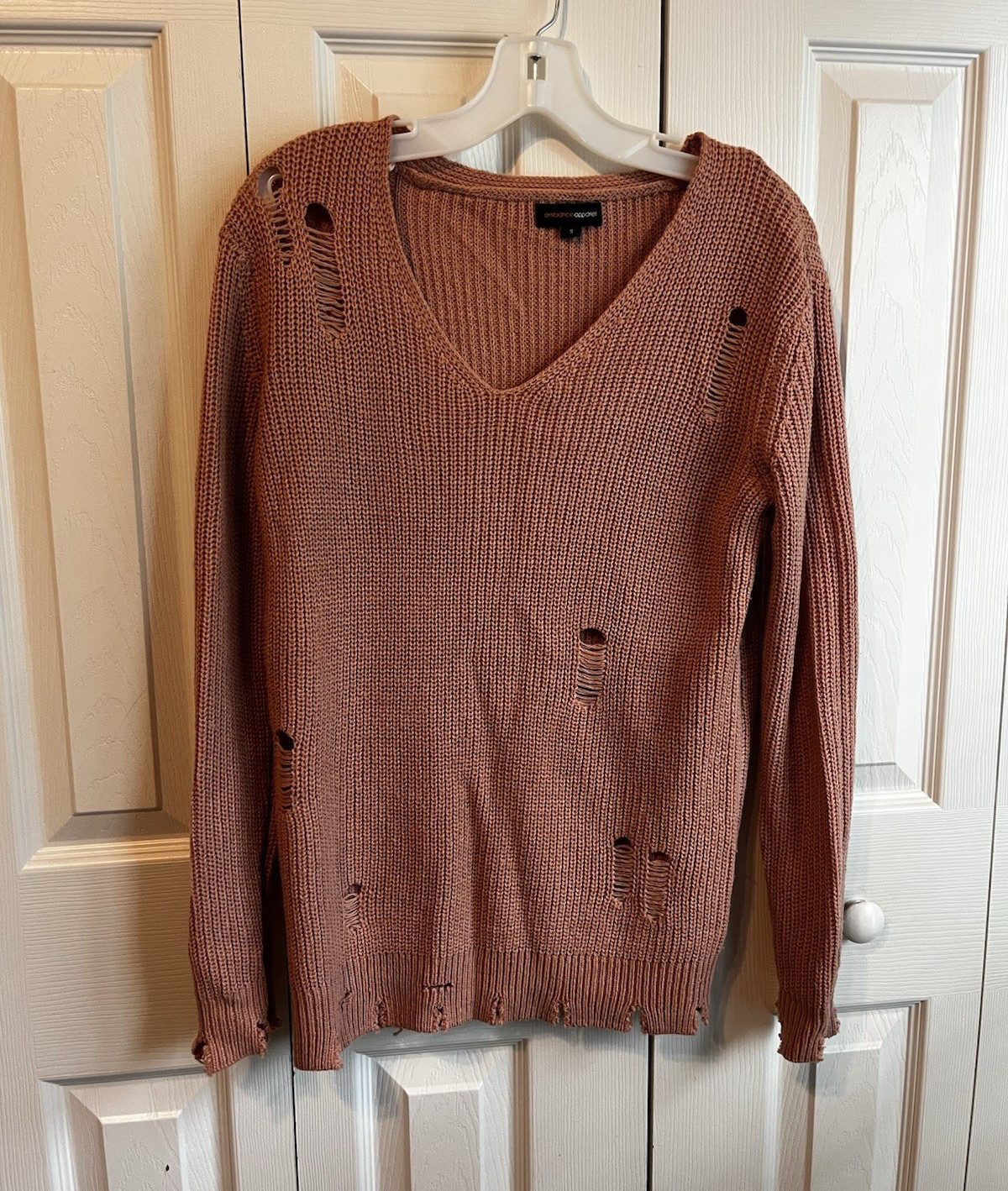 Ambiance Apparel Pink Solid Knit V-Neck Long Sleeve Pullover Sweater Women’s S