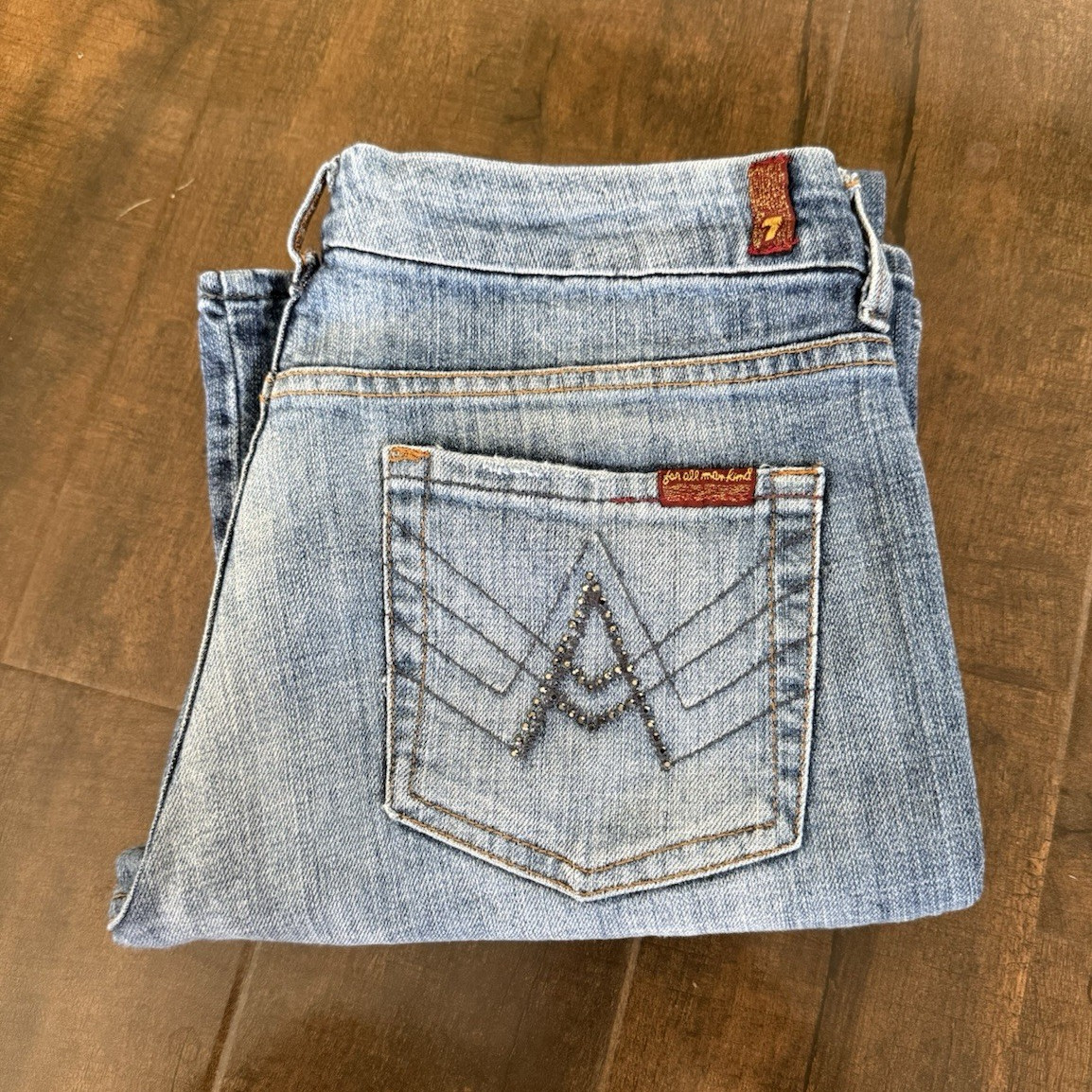 7 For All Mankind Women’s Light Wash Bootcut Jeans | Low Rise 5-Pocket Logo
