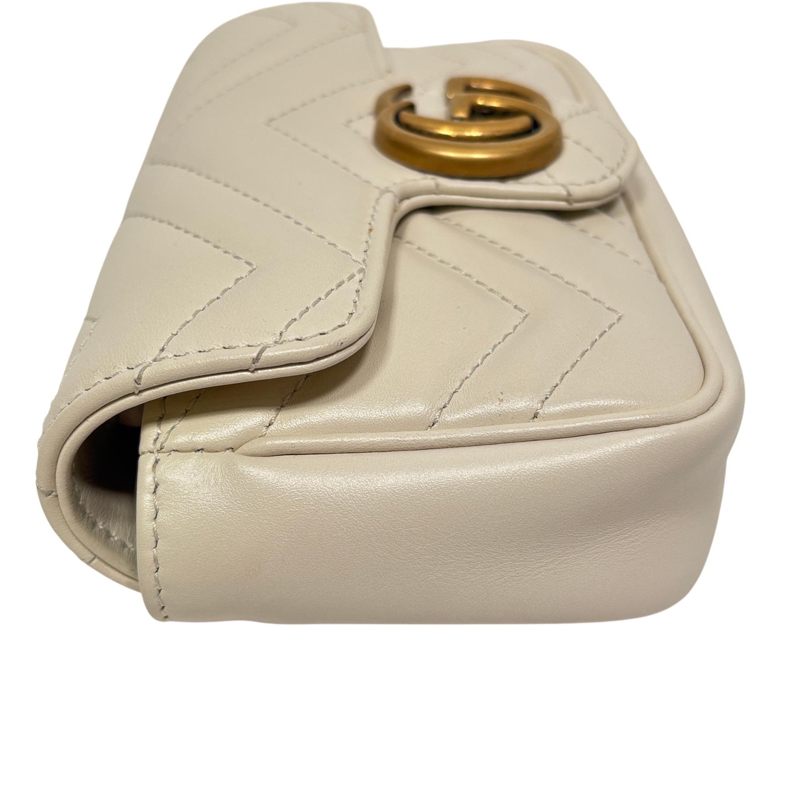 Gucci 476433 GG Marmont Matelassé Super Mini Bag – 6.75″ x 4″ x 1.75″ – 6739