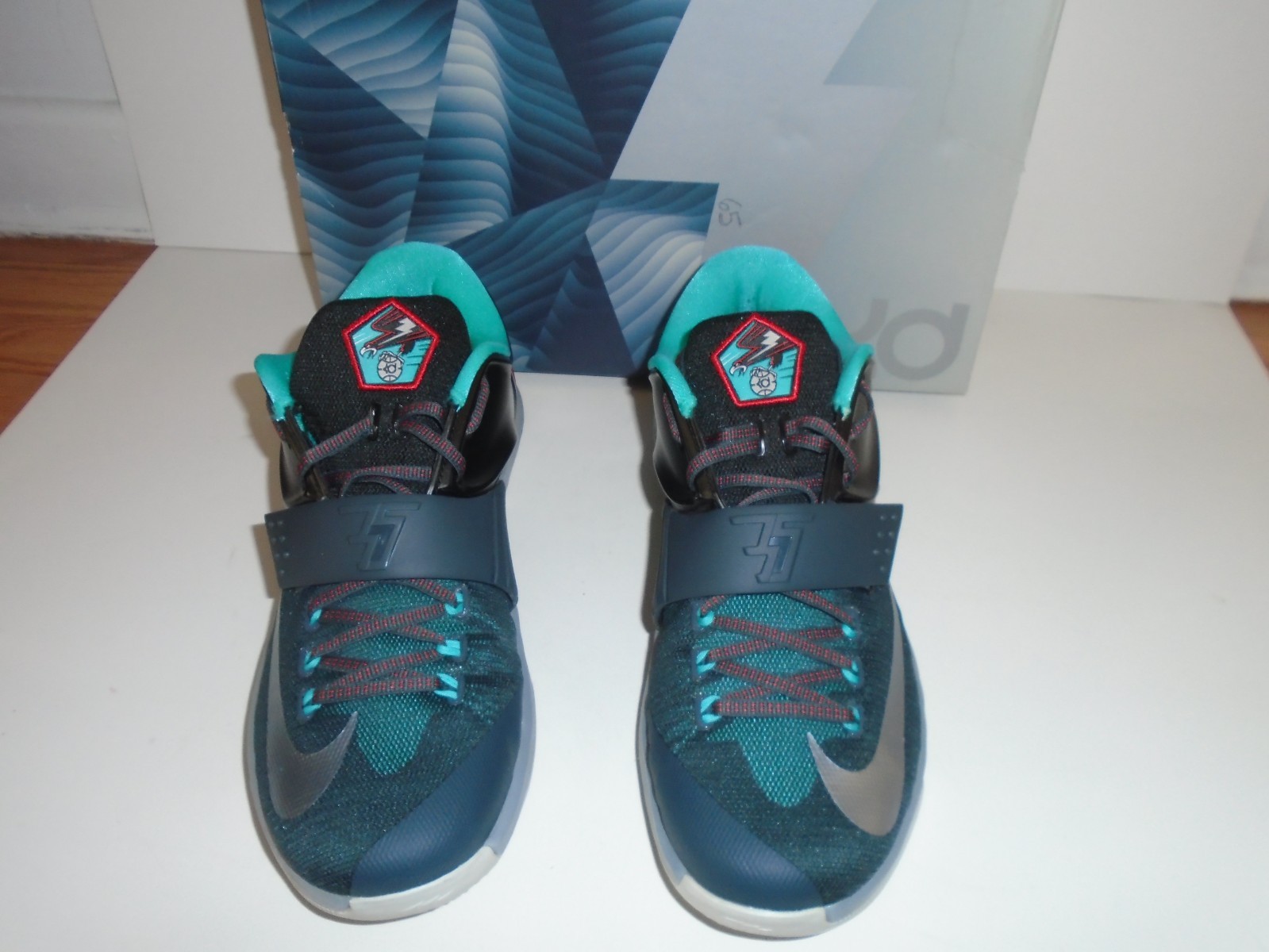 Nike Mens KD VII Thunderbolt Sneakers Charcoal/Dove Grey 653996-005 Size 10.5