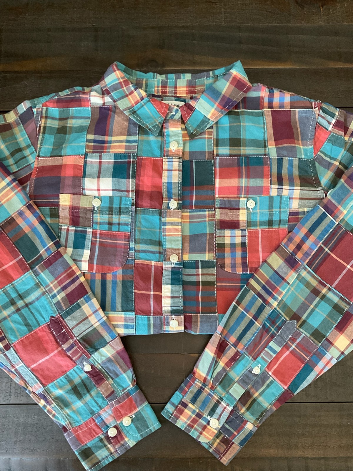 L.L. Bean Women’s Long-Sleeve Roll-Tab Plaid Shirt – Turquoise & Rust Large)