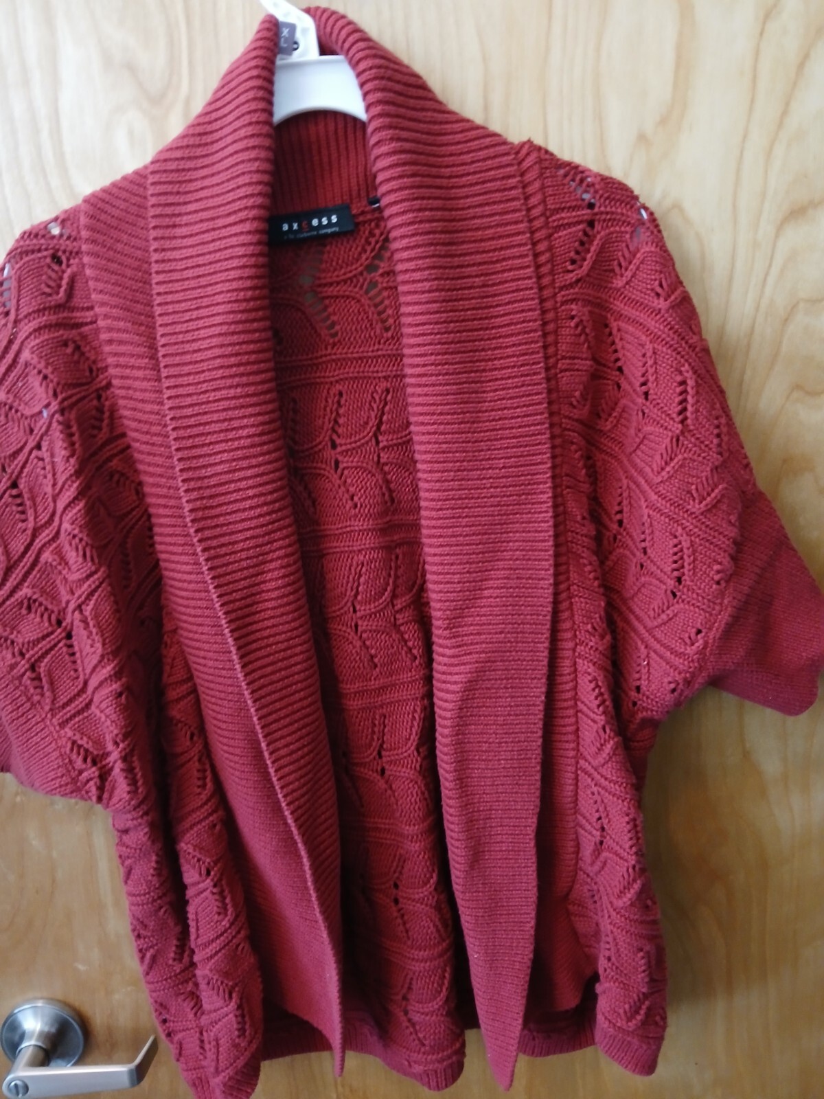 WOMAN’S LARGE OPEN SHORT SLEEVE SWEATER RUST COLORED AXCESS LIZ CLAIBORNE