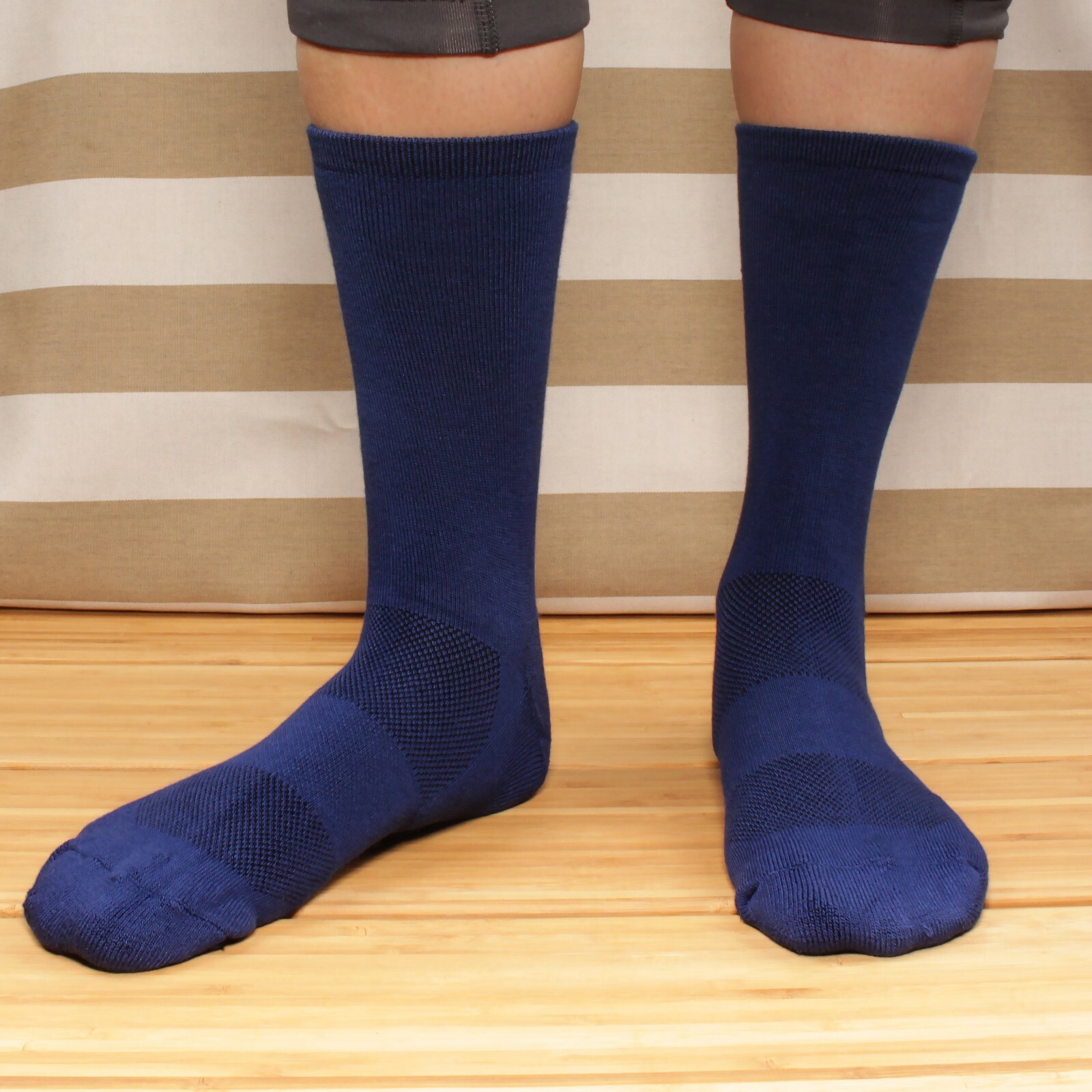 BambooMN – Men’s Rayon from Bamboo Supported Toe and Heel Crew Socks – 4 Pair