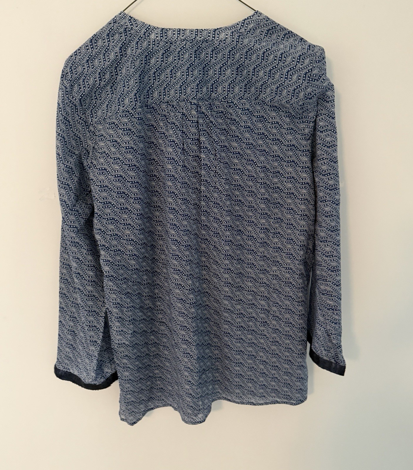 Dalia 100 % Cotton Blue And White Tunic With Sequined Neck And Cuffs L