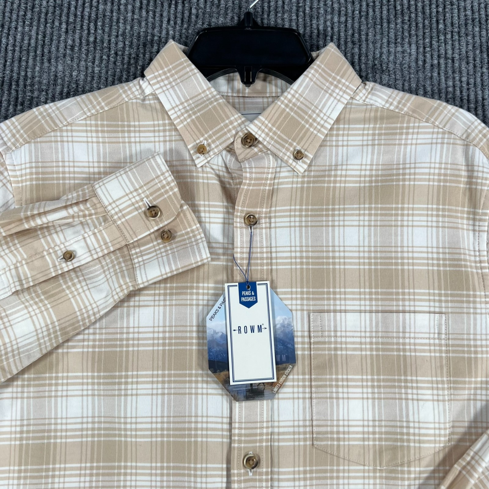 Rowm Shirt Mens Medium Beige Plaid Long Sleeve Button Down Casual Comfort New