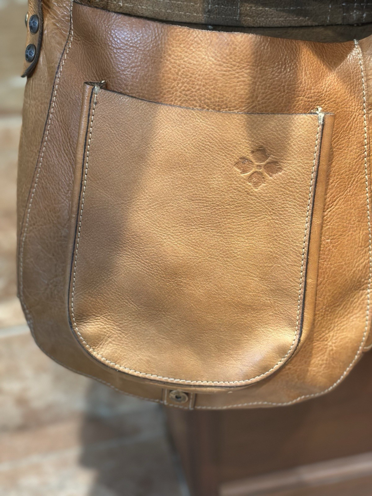 Patricia Nash Italian Leather Saddle Crossbody Bag Beautiful condition