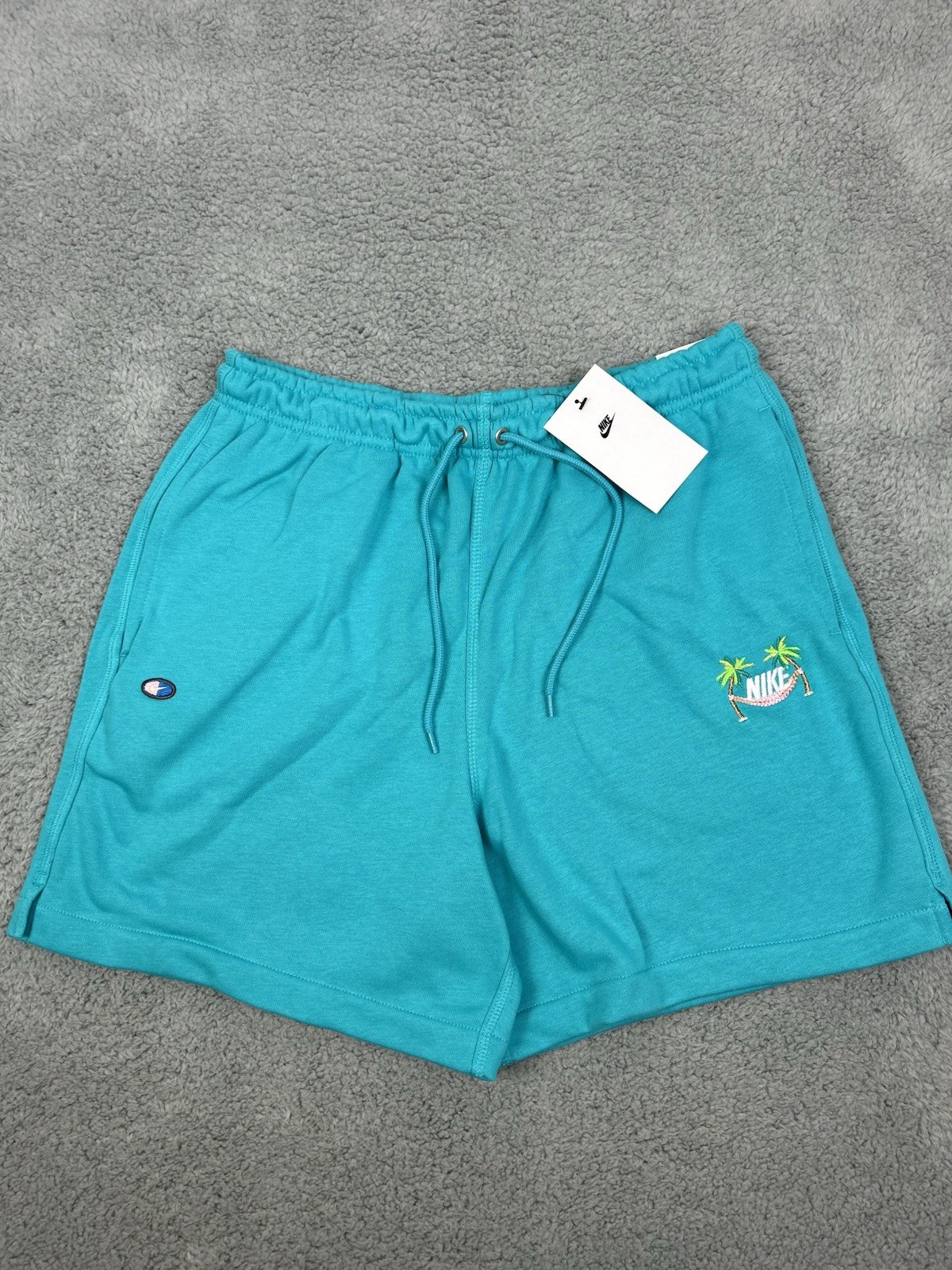 Nike Mens Size Small Above Knee Length Club French Terry Flow Vibes Shorts Aqua