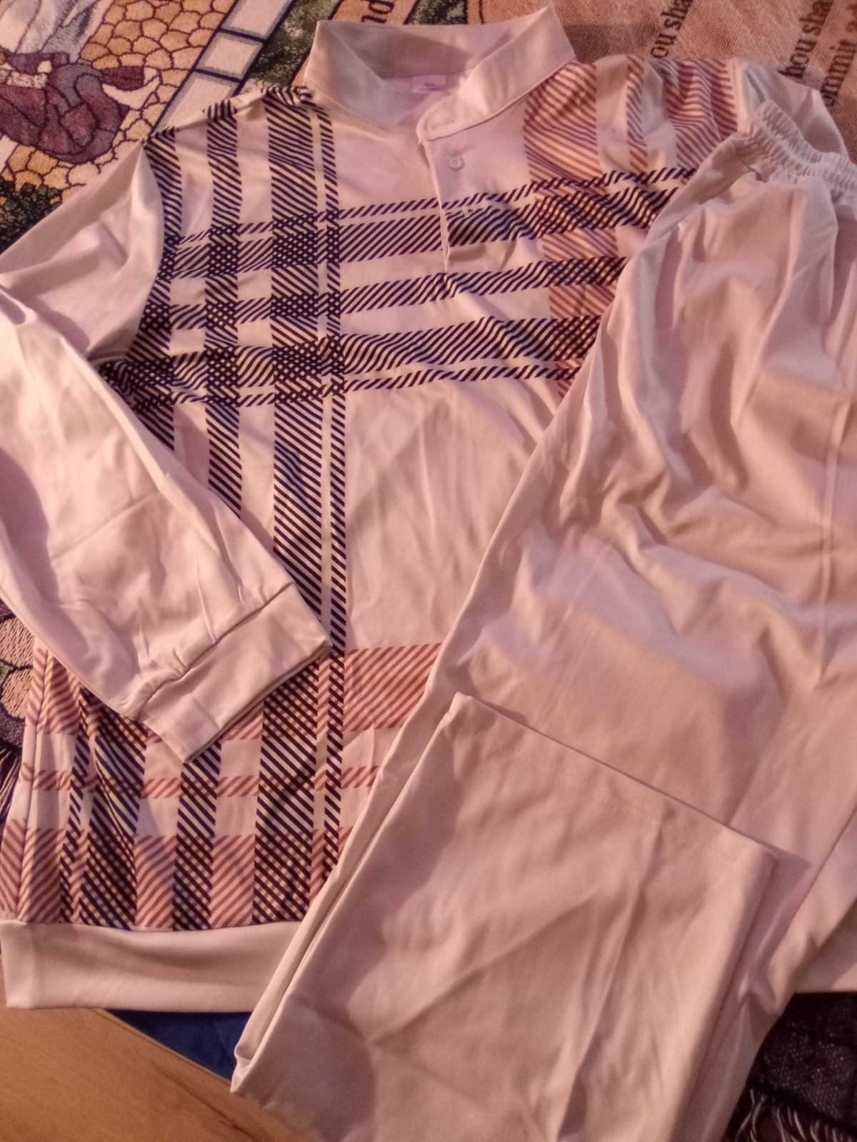 Men’s Light Gre Plaid 2-Piece Woven Polyester Set Button Top Elastic Waist Pants