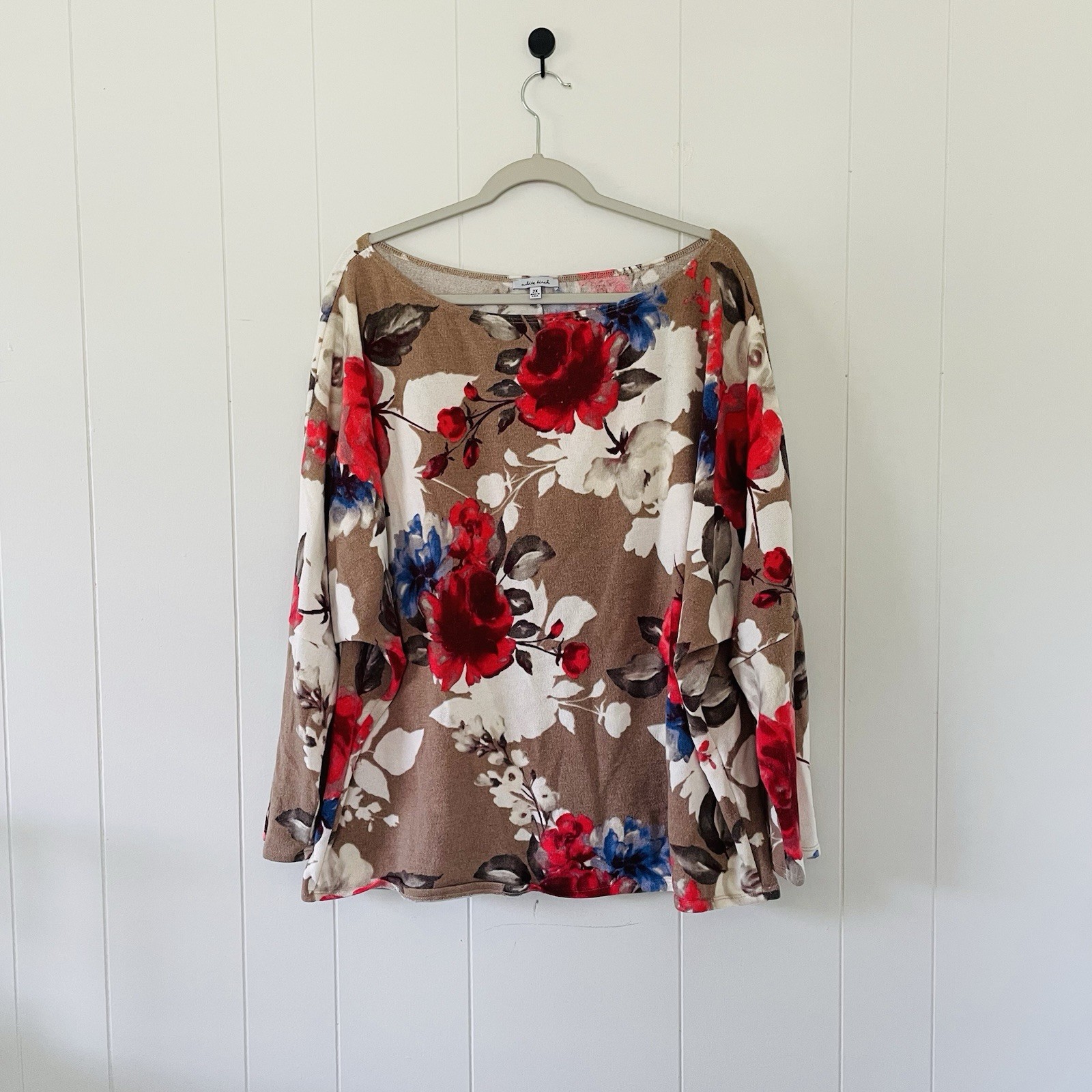 white birch Scoop Neck Floral Sweater in Brown, Red, Blue