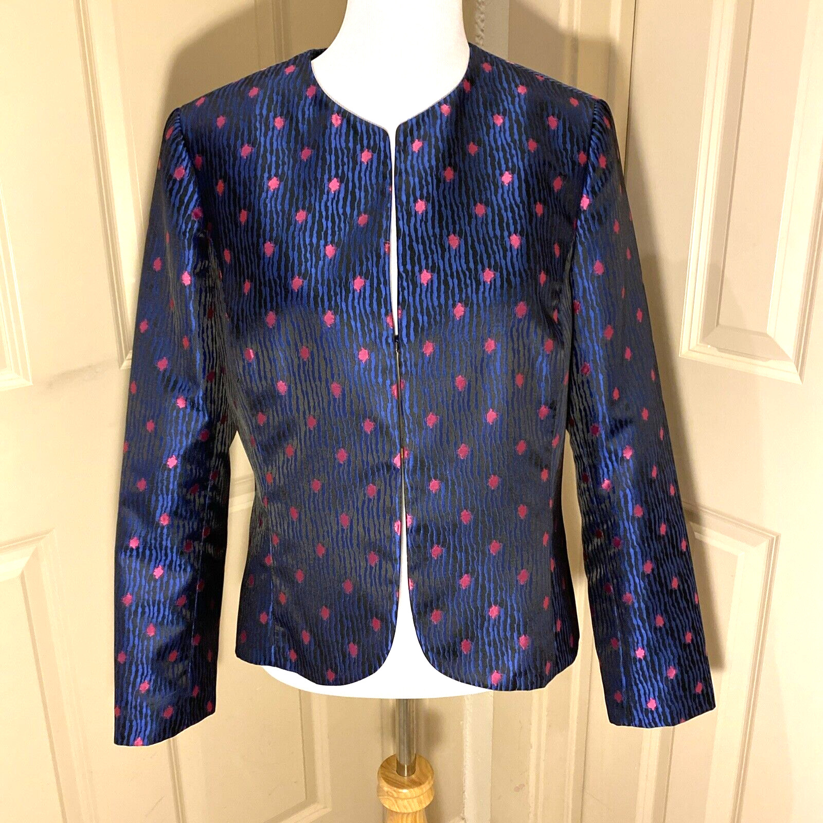 Anne Klein Blazer Sz 14 Metallic Blue Black Hot Pink, 20.75″ Across / 23.5″ Long