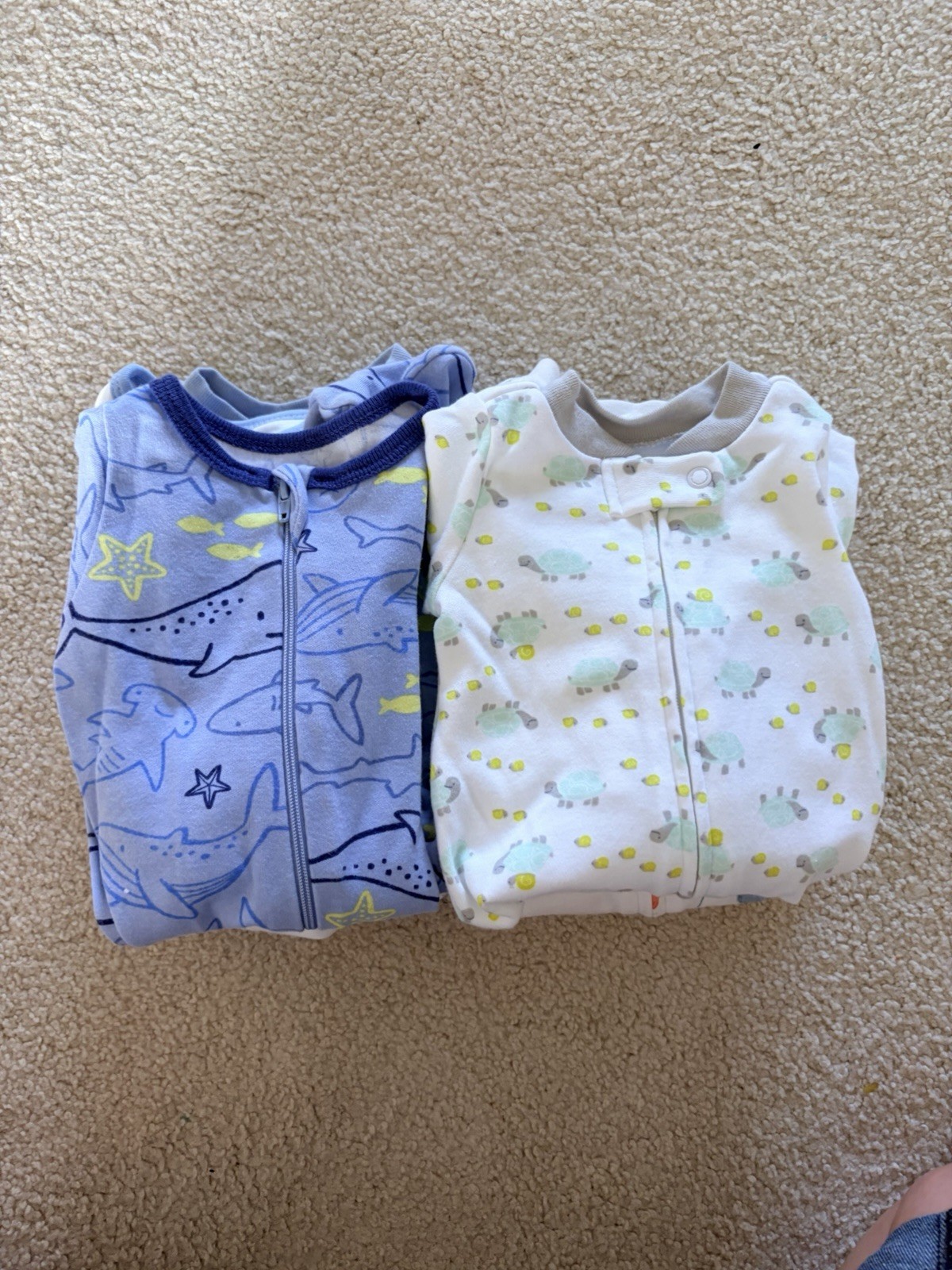 Lot of 6 Newborn Unisex Footed Zip One-Piece Sleepers Prints
