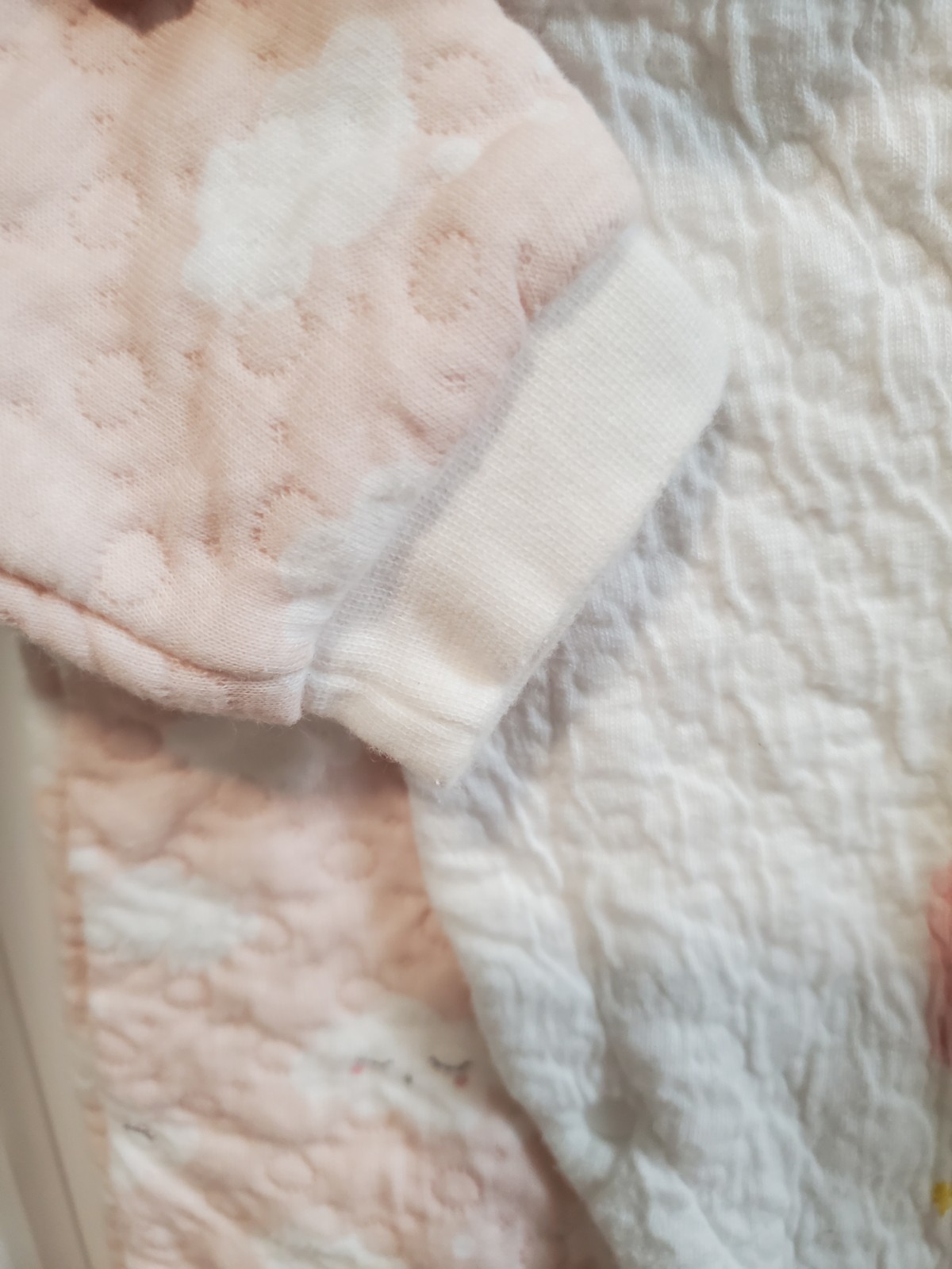 2pcs bundle Pink & White Quilted Snap Front Long Sleeve Coverall One-Piece 6-9M