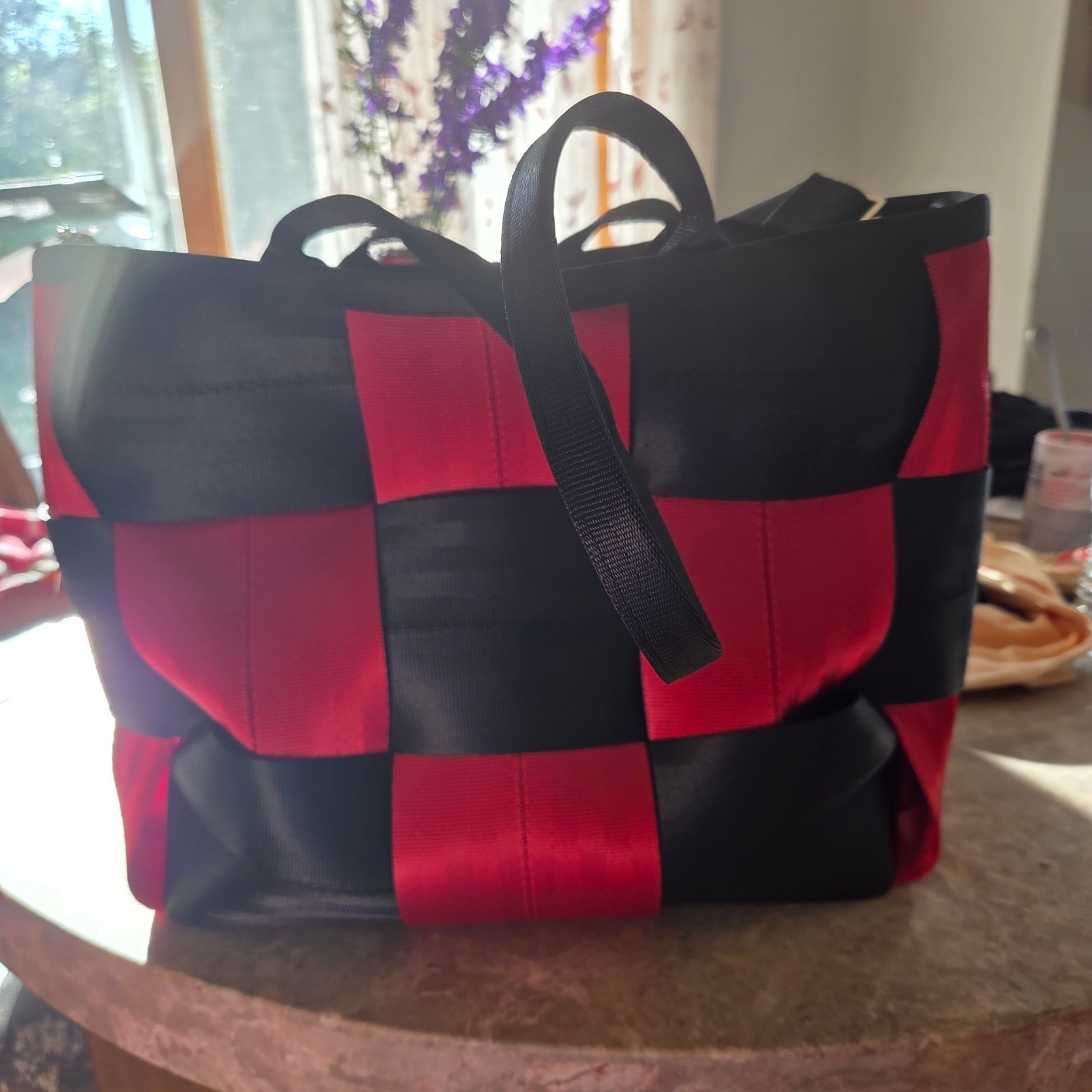 Harvey’s Seatbelt Bag “Red N Black” Medium Audrey Tote RARE With Bow Key Charm!