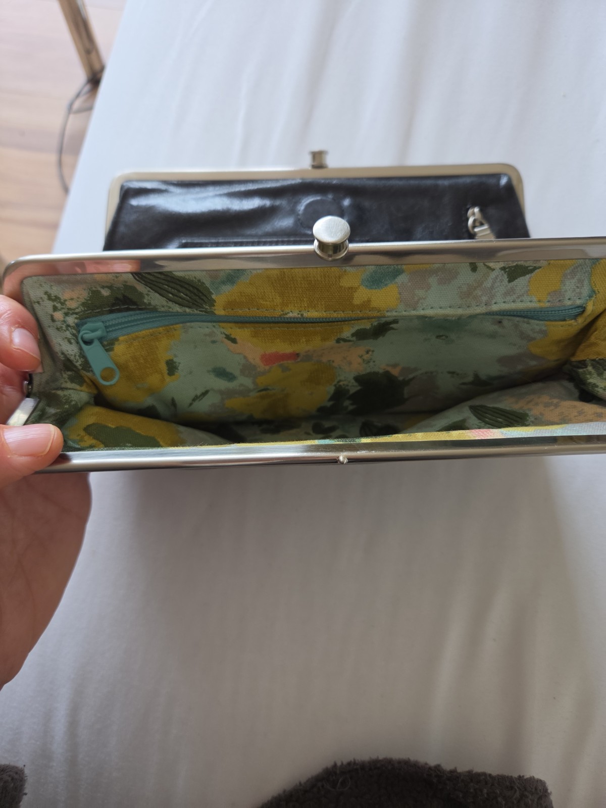 HOBO International Black Genuine Leather Kiss Lock Frame Clutch Wallet Floral