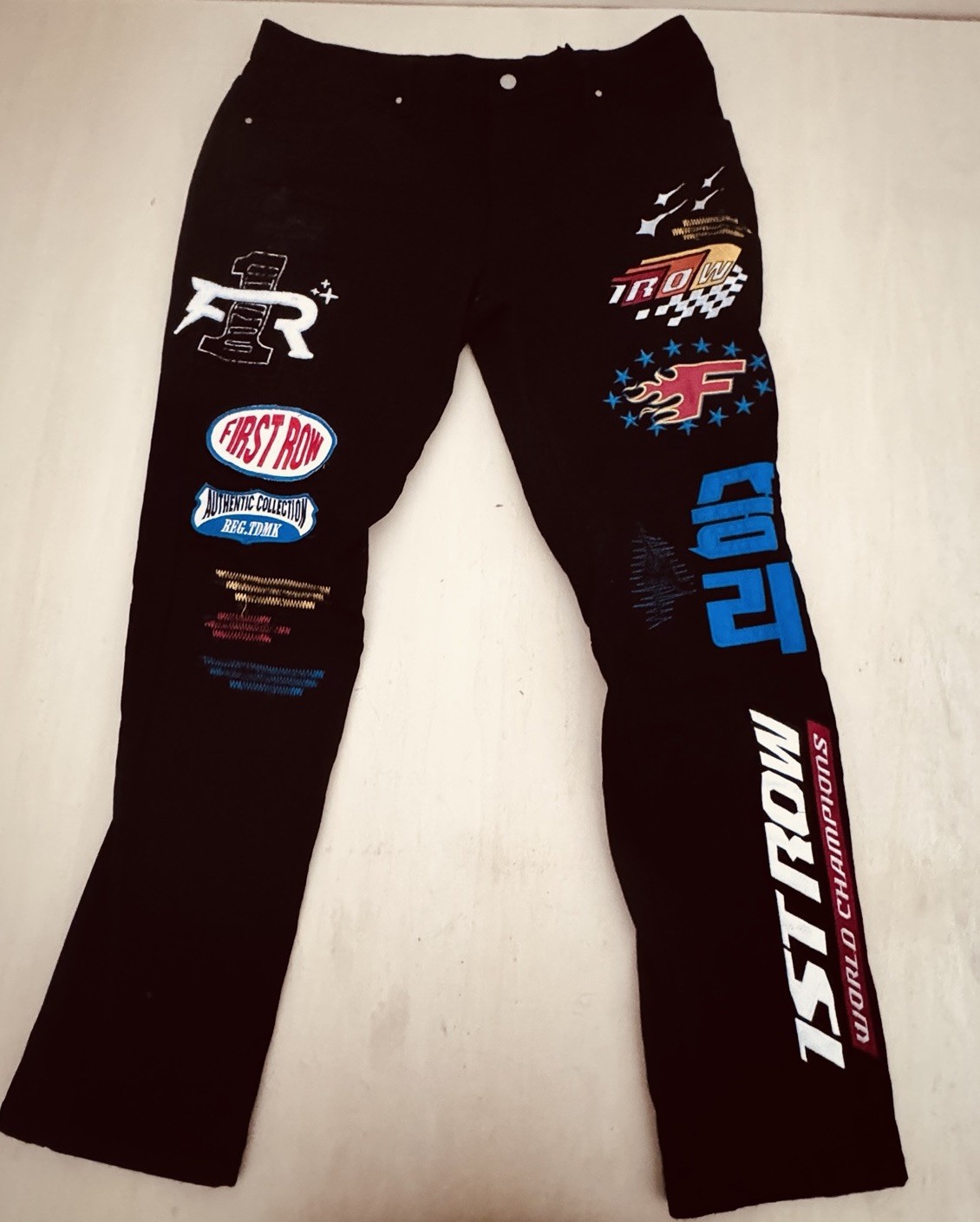 First Row Mens Black Denim Jeans Racing Patches Slim Fit Size 38×32 NWT