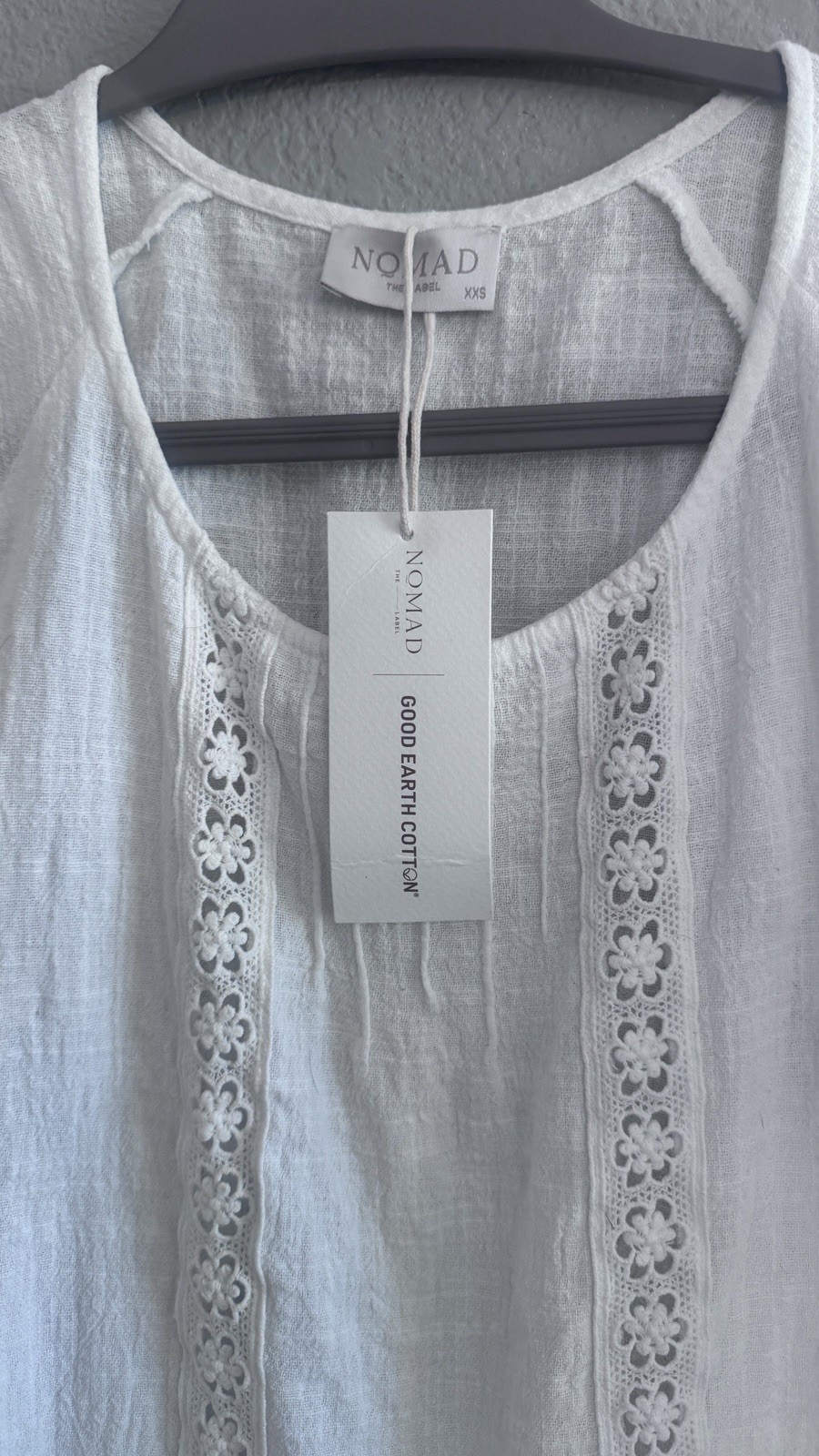 Nomad the Label Daisy Cotton Blouse Ivory size XS floral cutouts textured US 2