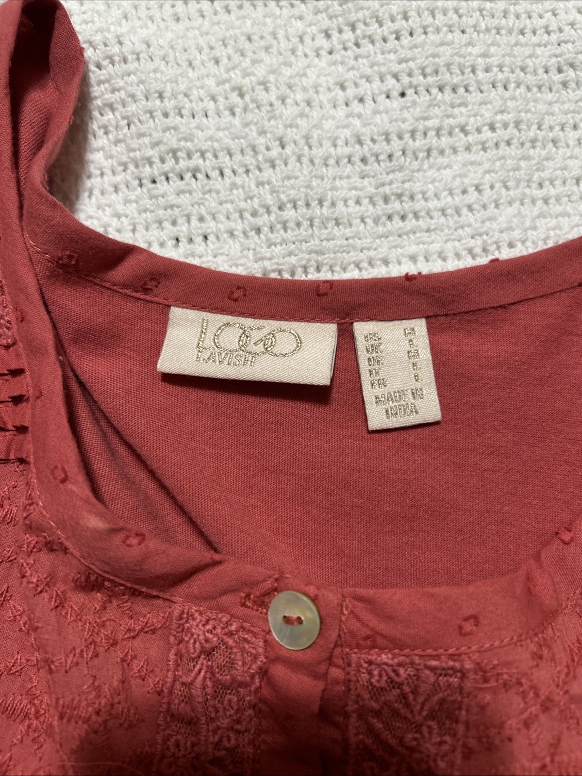 LOGO LAVISH Top M Embroider Ruffle Eyelet Knit Sleeve Button Front Lace Pintuck