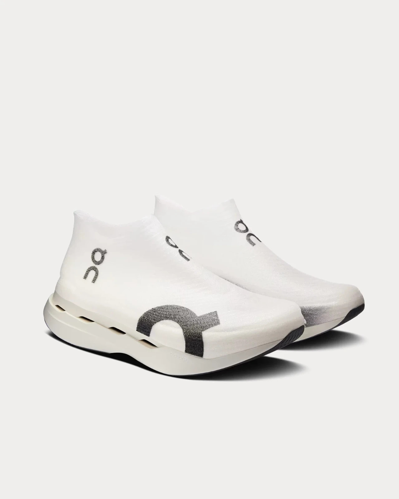 ON Cloudboom Strike Lightspray White/Black Cloud Limited Edition 3D – MEN’S SIZE