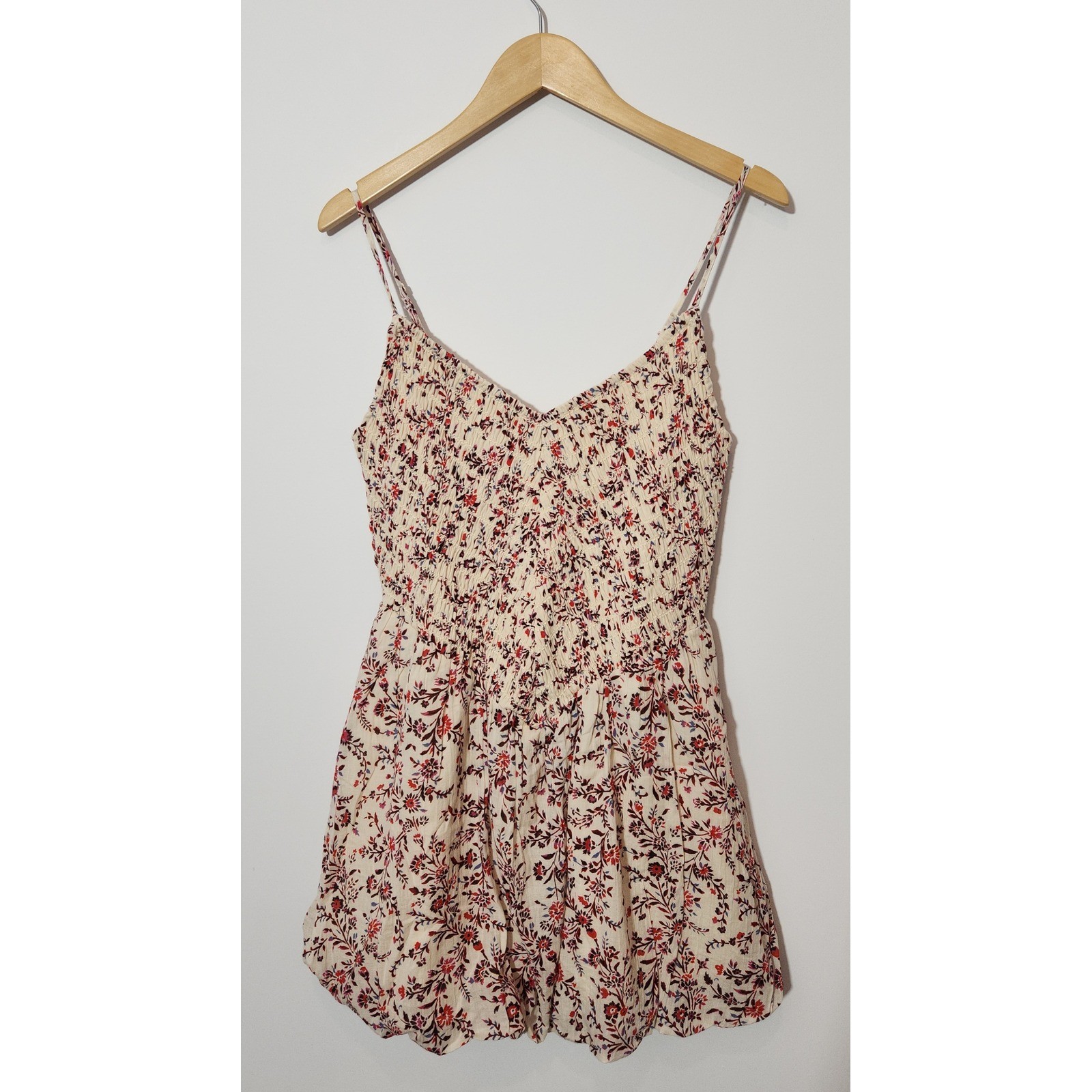 American Eagle Floral Smocked Mini Dress Cream Red Adjustable Straps Womens M