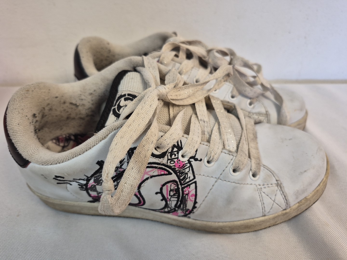 DVS Revival Splat White/ pink/ Black Women’s Shoes USA SIZE 8