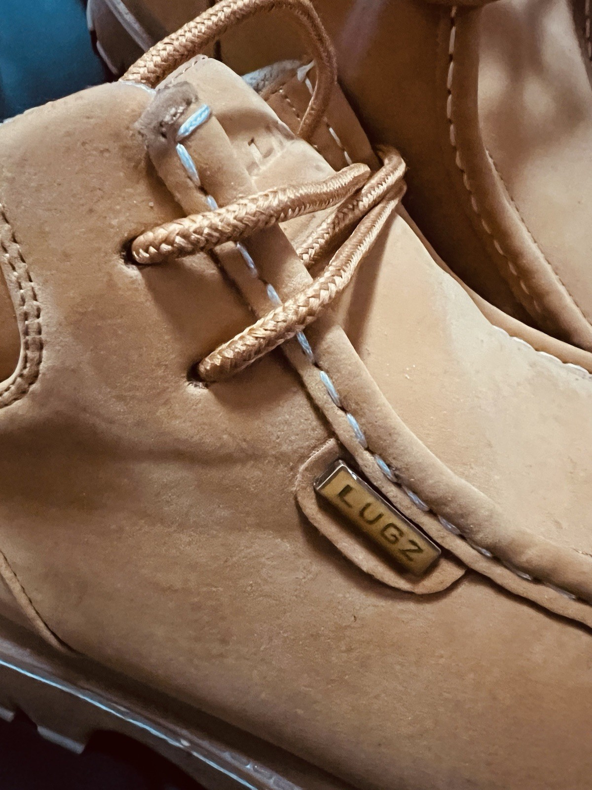 Lugz Tan Suede Men’s Chukka Boots Comfort Lace-Up Rugged Rubber Sole Casual