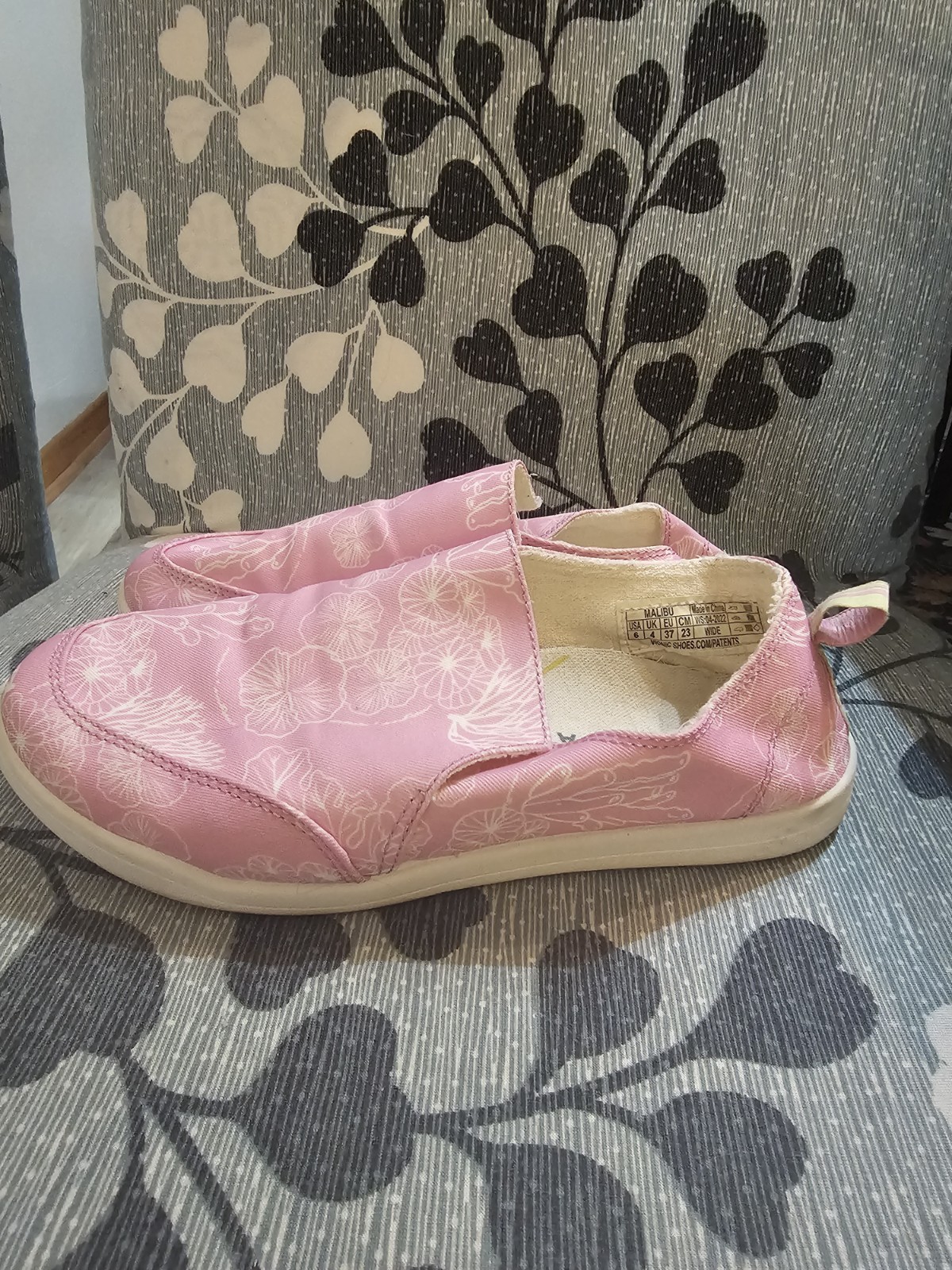 Vionic Malibu Women’s Canvas Slip-On Casual Shoes Wide US 6 EU 37 Pink Floral