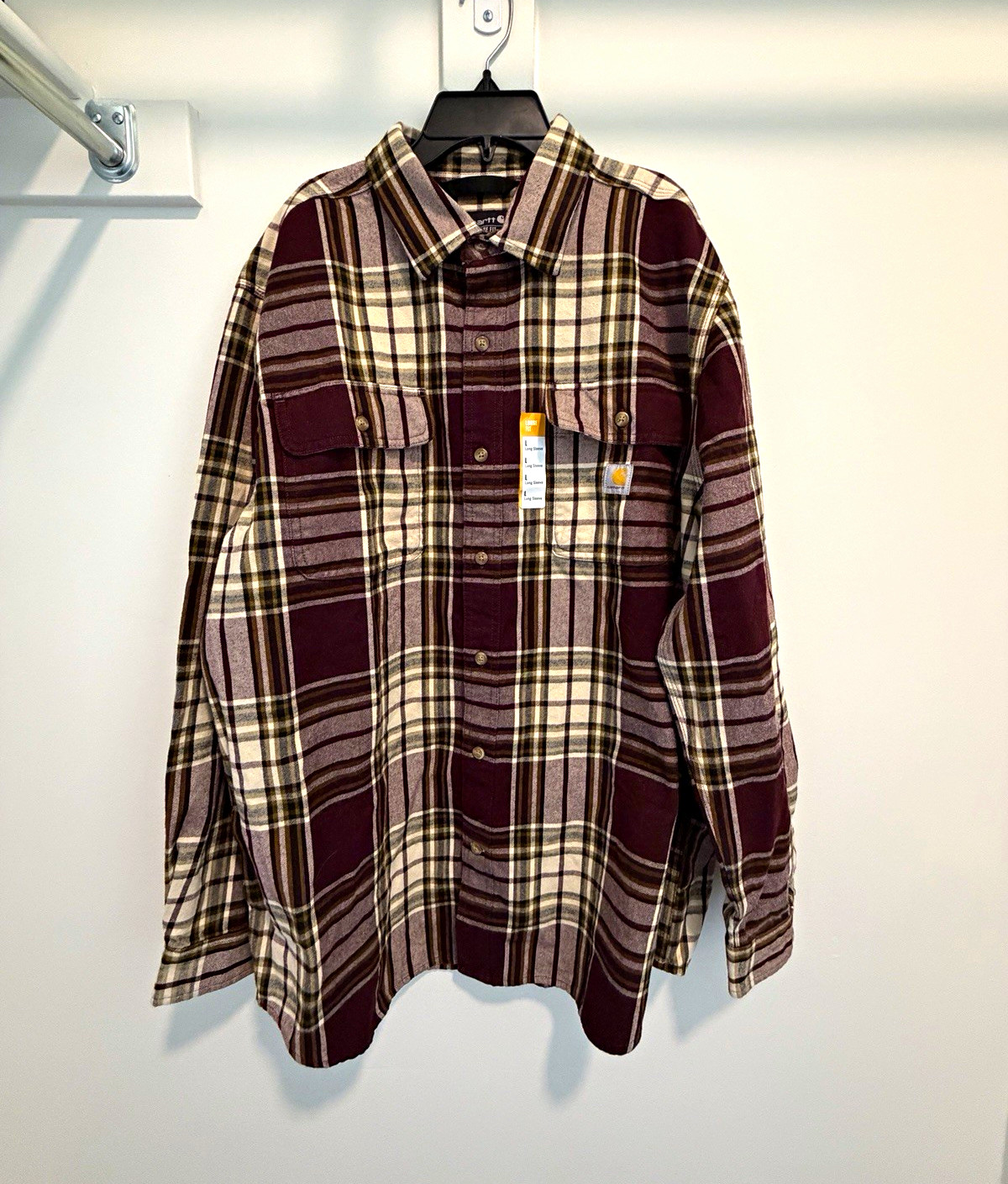 Carhartt Men’s Plaid Flannel Loose Fit Long Sleeve Button-Up Shirt w/ Pockets L