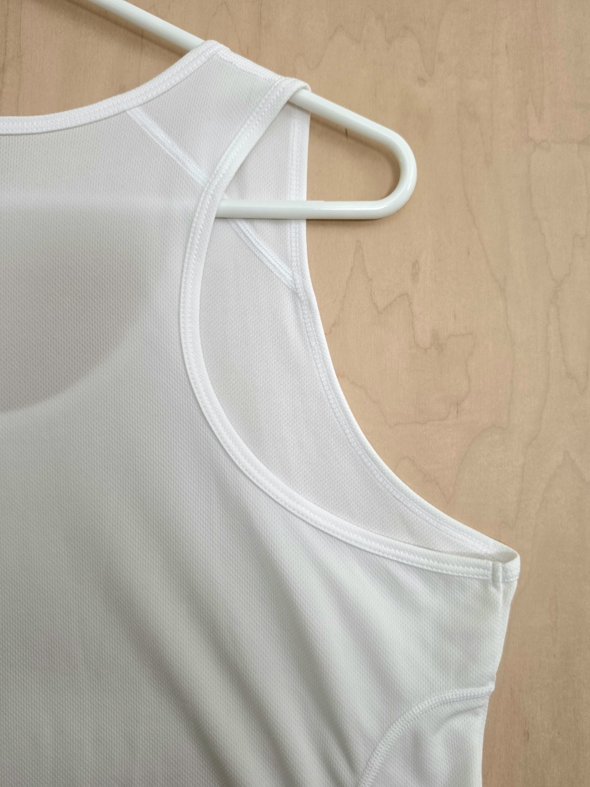 Reebok Women’s Athletic Tank Top White Size XL Play Dry Racerback Activewear Gym