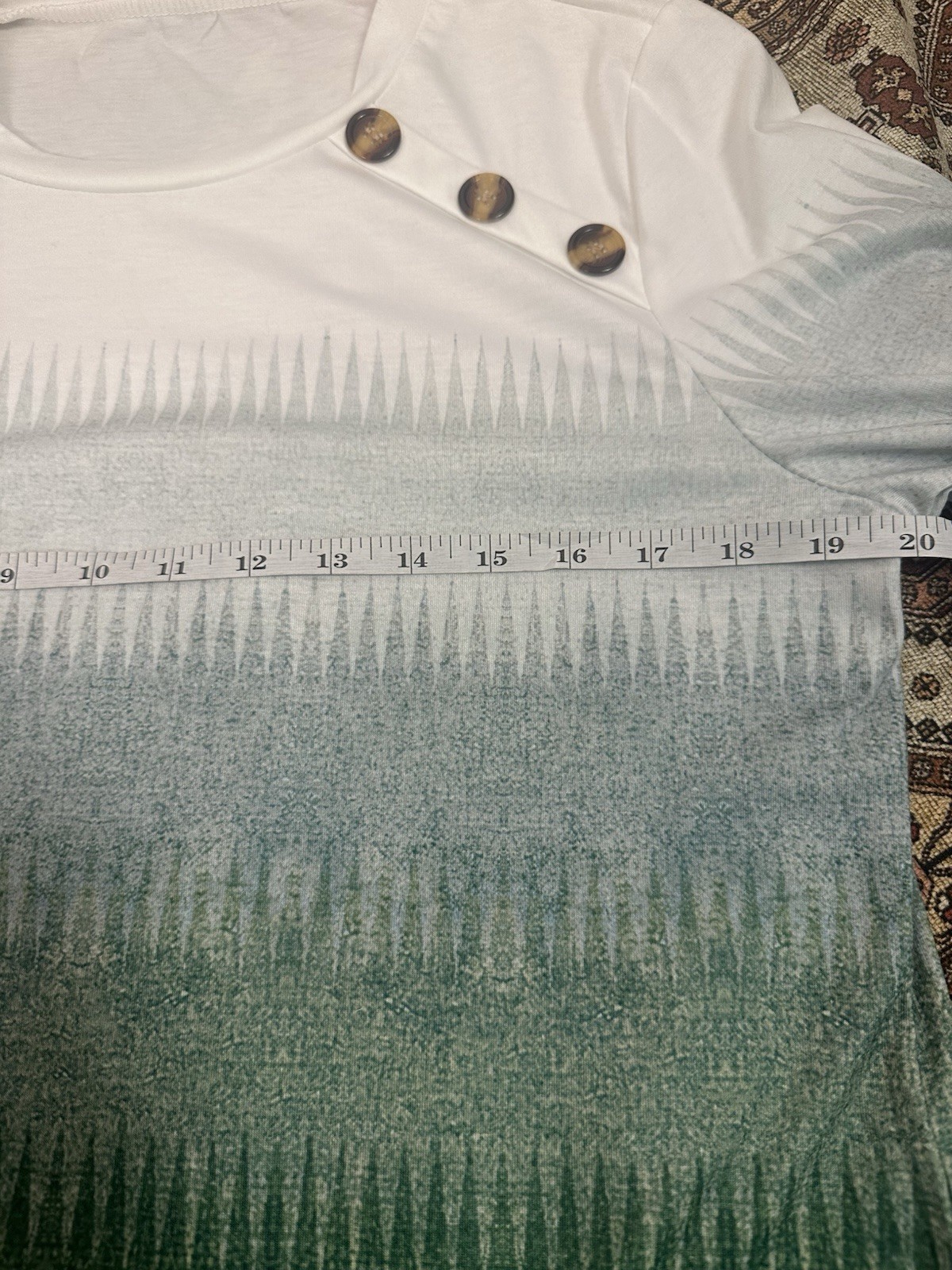 Green White Ombre Knit Button Accent Long Sleeve Crew Neck Top L