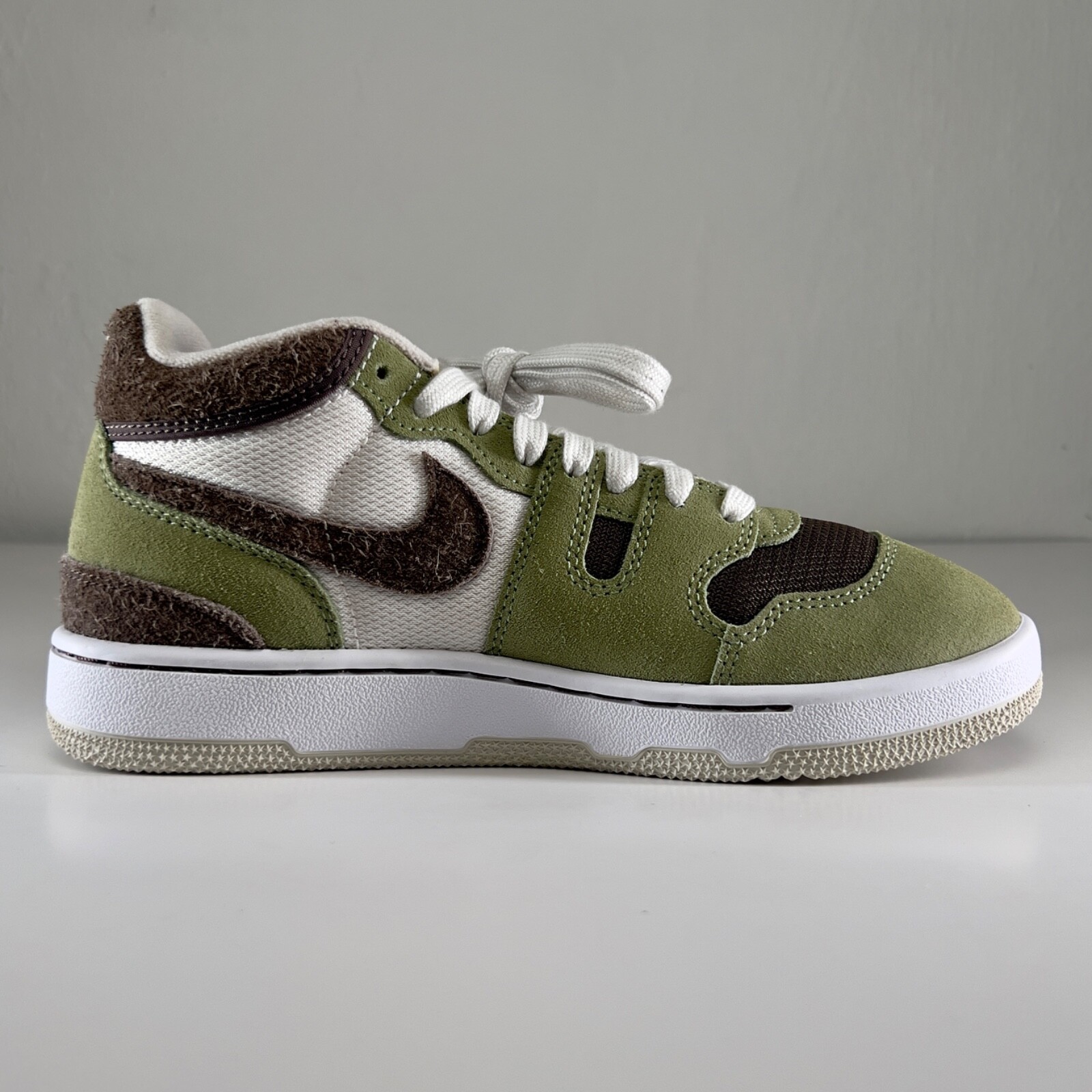 Size 6M / 7.5W- Nike Mac Attack Oil Green FN0648-300