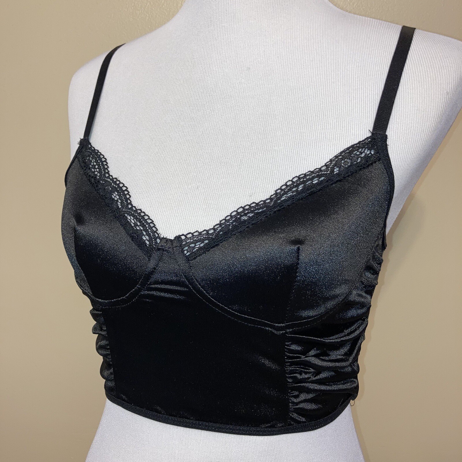 Corsette Sz S Eyelet Trim Smooth Satiny Feel Adjustable Straps Shein Bra