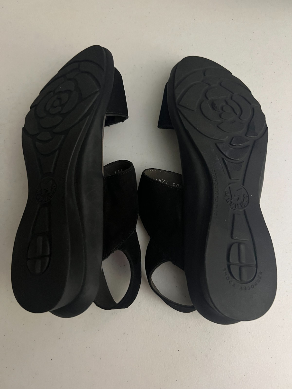 Mephisto Womens Prudy ComfortSandal Bucksoft Black Slingback Wedge Open Toe 40/9