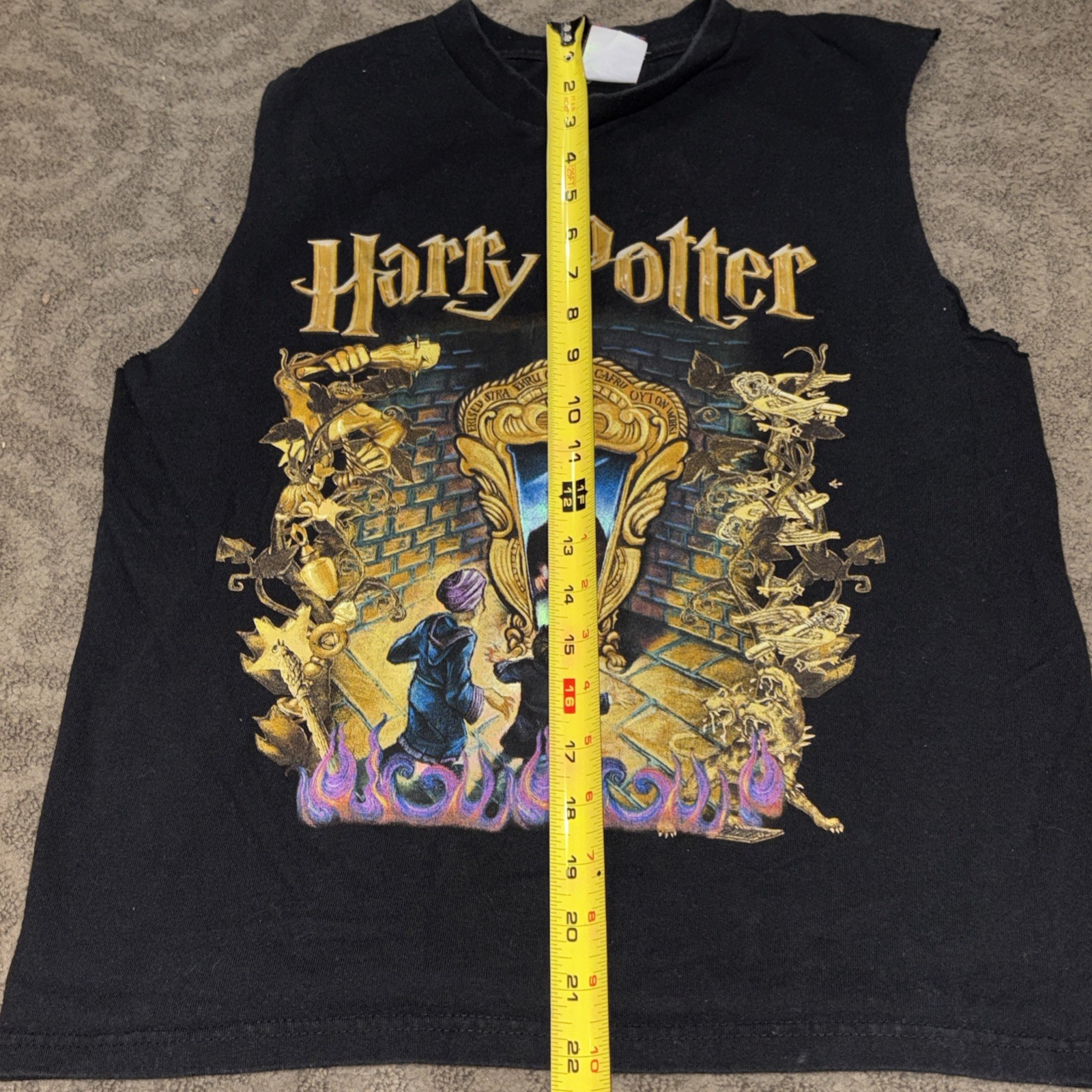 Vintage 2000 Harry Potter WB Store Large Promo Book Movie Shirt-CUT SLEEVES