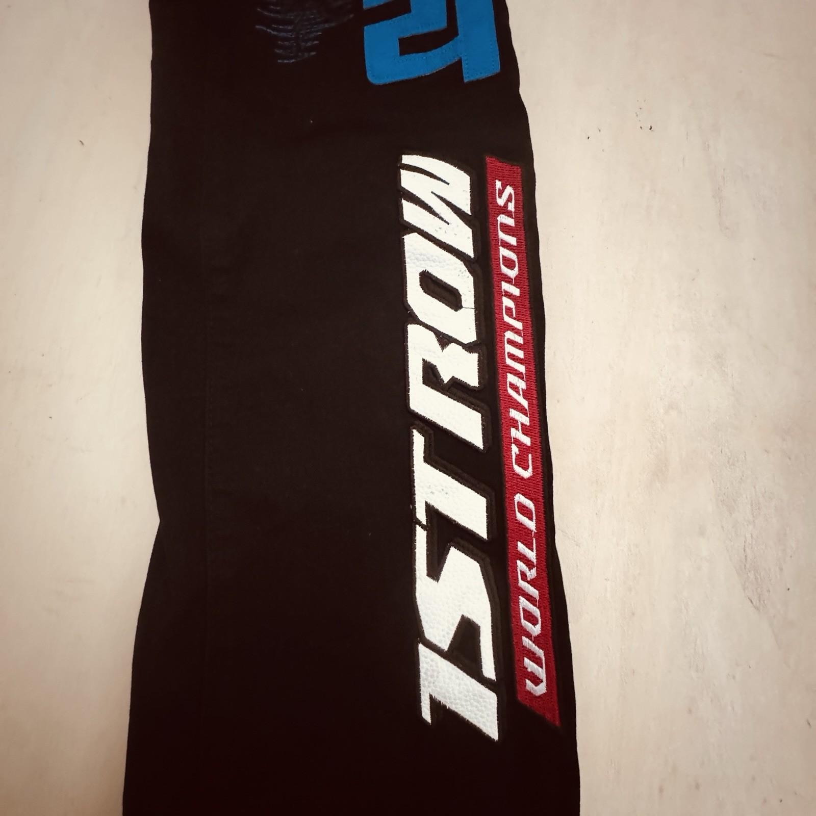 First Row Mens Black Denim Jeans Racing Patches Slim Fit Size 38×32 NWT