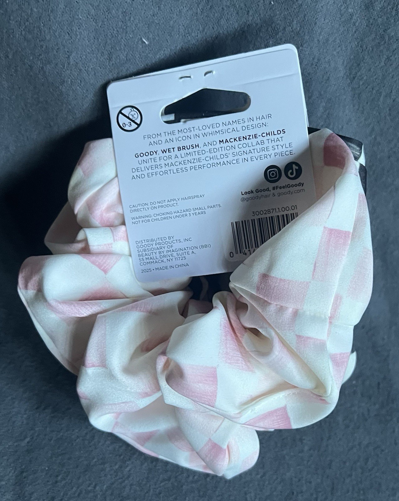 Goody x MacKenzie Childs SATIN SCRUNCHIE 2CT in the Courtly & Rosy Check Pattern