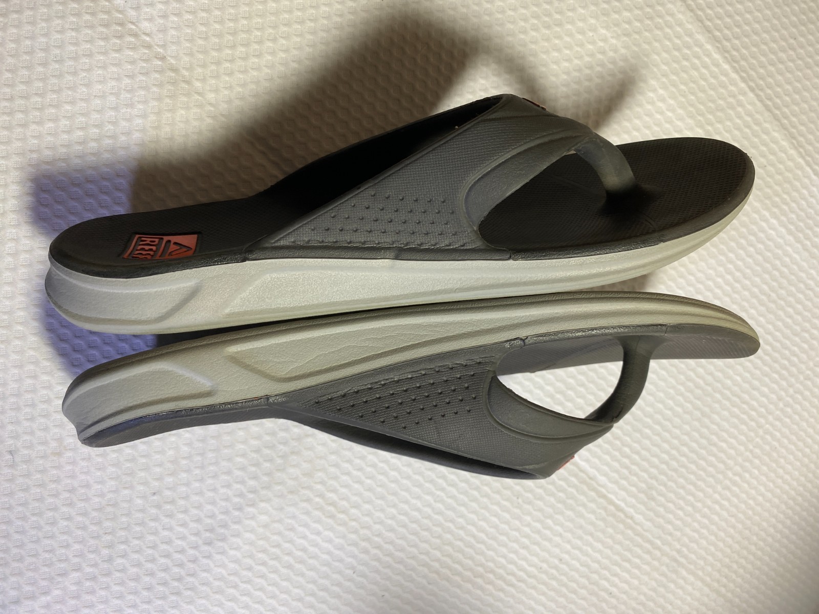 Reef One Men’s Flip Flops Grey Orange Athletic Beach Sandals Size M10