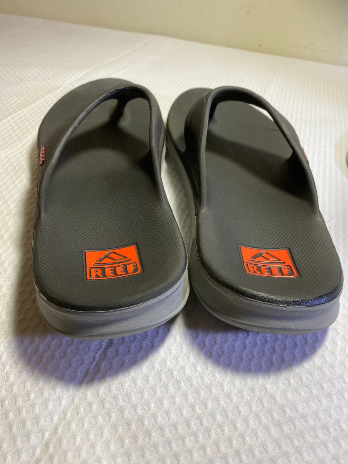 Reef One Men’s Flip Flops Grey Orange Athletic Beach Sandals Size M10