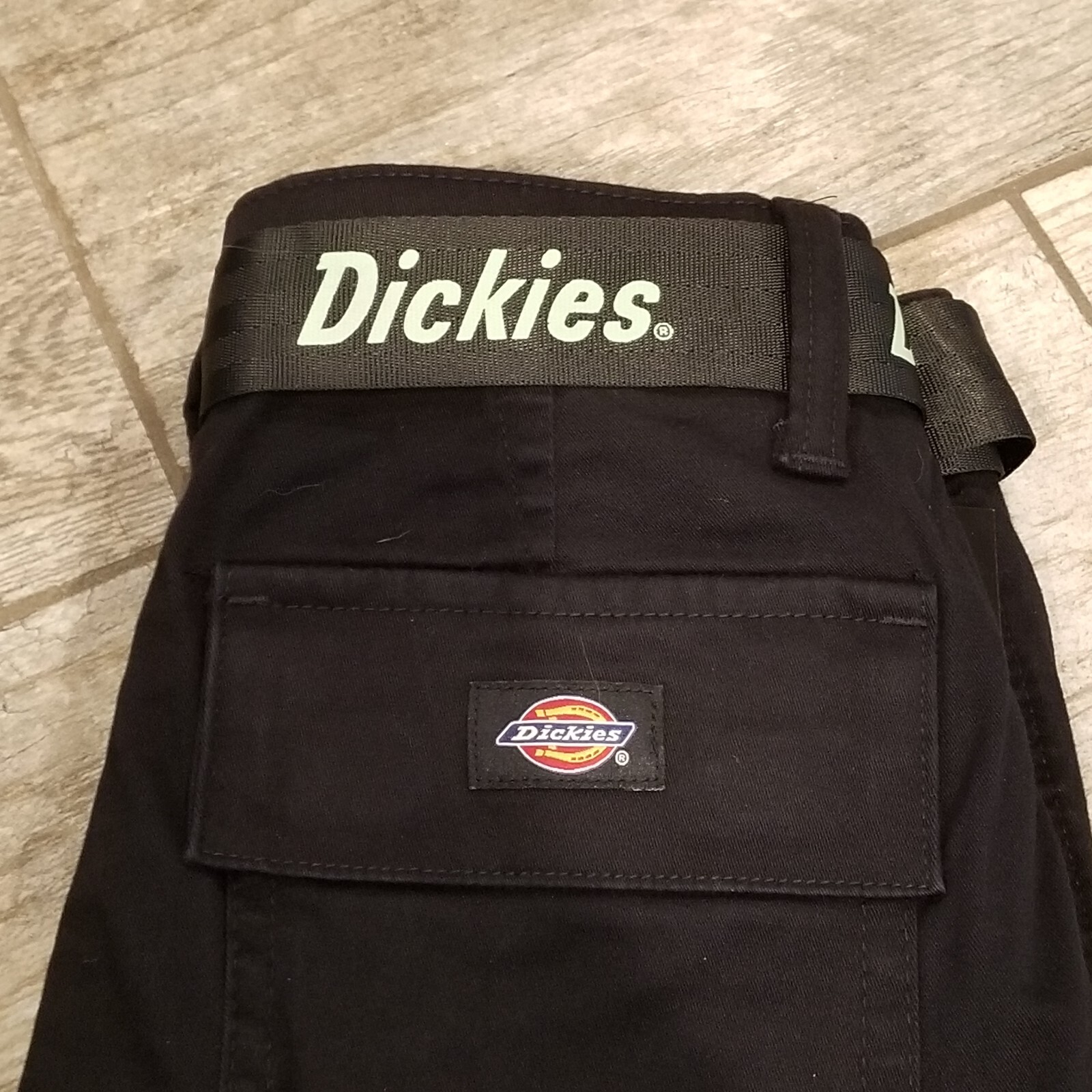 Dickies Women’s Relaxed Fit Cropped Cargo Pants Belt Belted Black New
