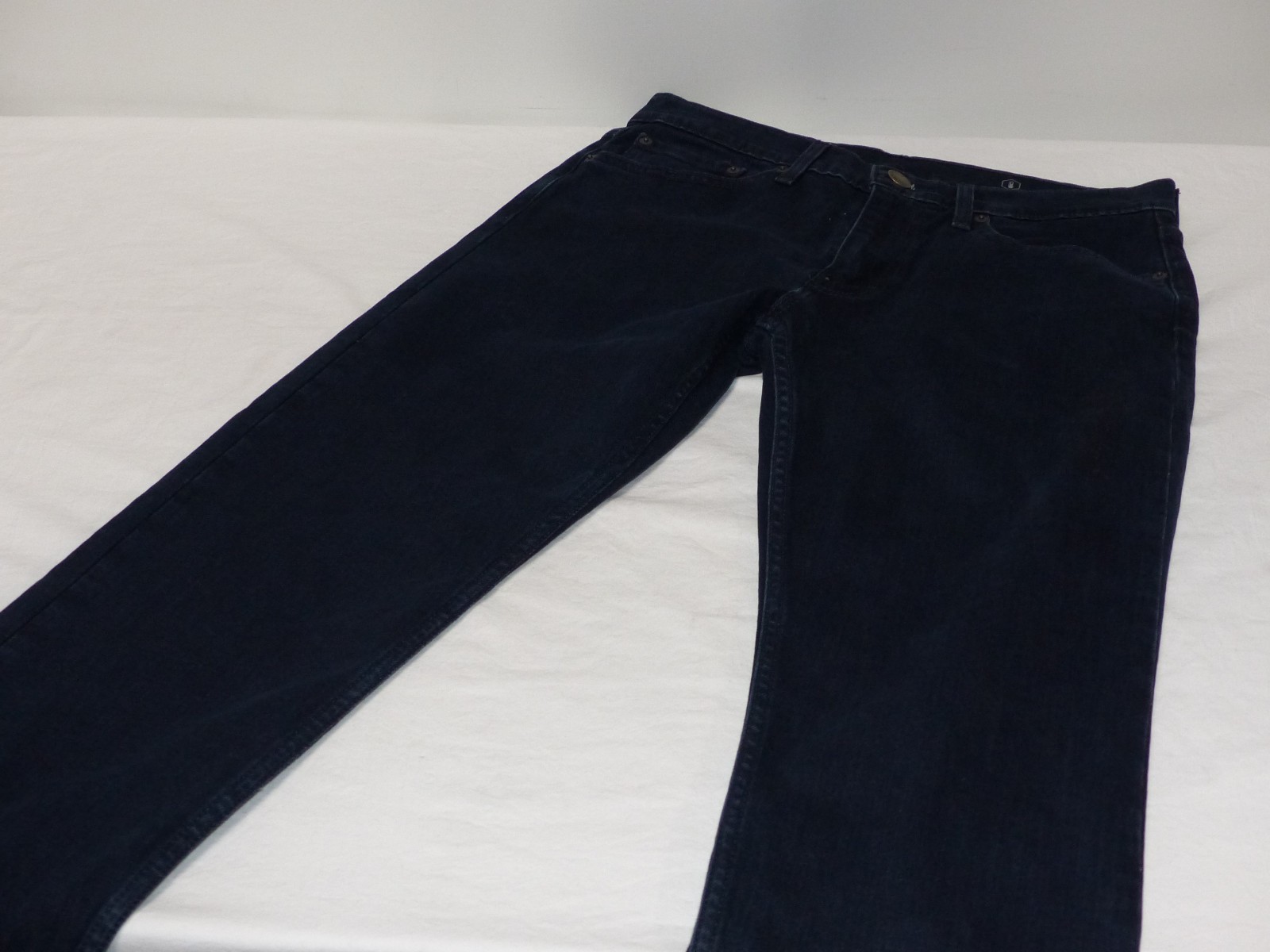 SEE PICTURES! Levis MENS SIZE 31×32 502 Regular Jeans DARK BLUE Cotton Taper