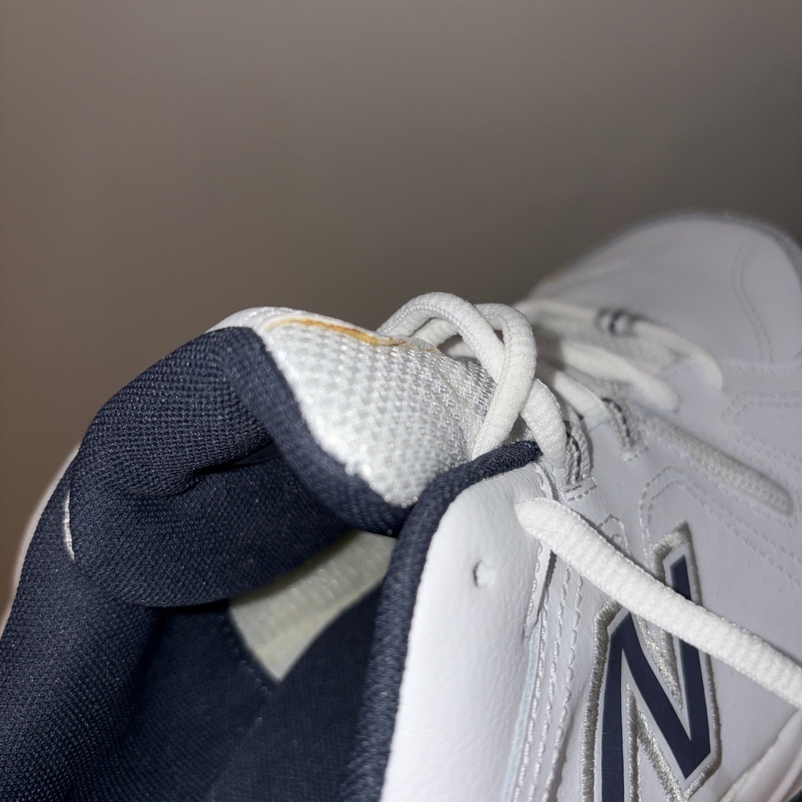 New Balance Men’s Wide 608 Shoe Size 10.5 2E White and Navy Blue