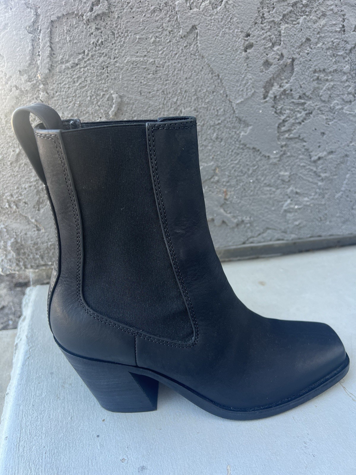 rag & bone Women’s Black Leather Chelsea Ankle Boots Square Toe 7.5 M Italy